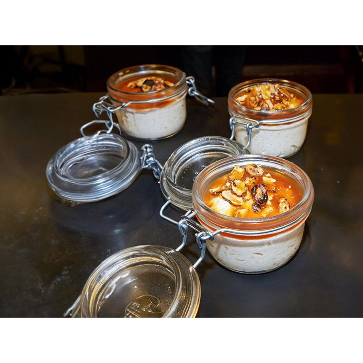 Smartbox Croisière gourmande d'1h45 sur la Seine avec dîner Menu 3 plats et vin sur le Paris en Scène - Coffret Cadeau Gastronomie