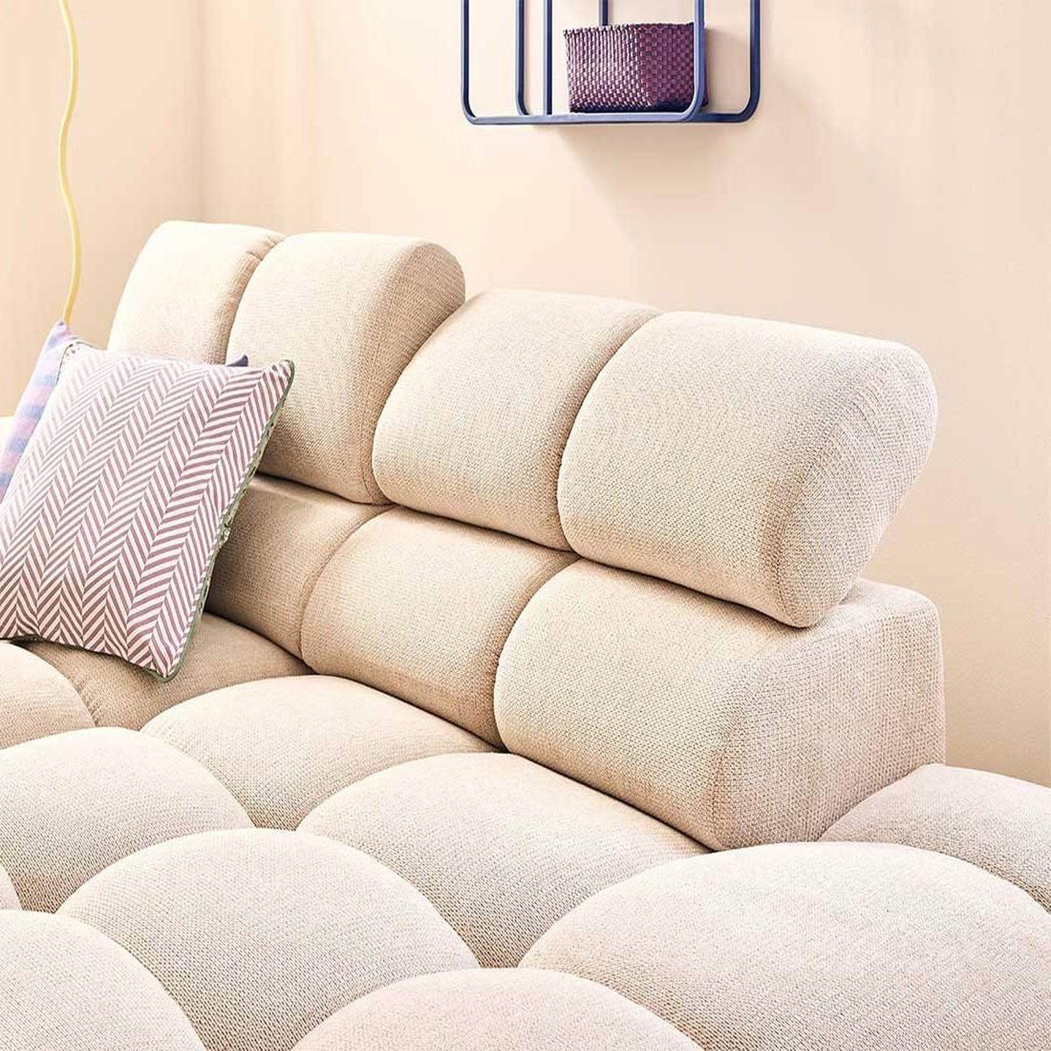 Voir la diapositive 5 : LISA DESIGN Matera - canapé d'angle droit 4 places avec têtières réglables en tissu texturé