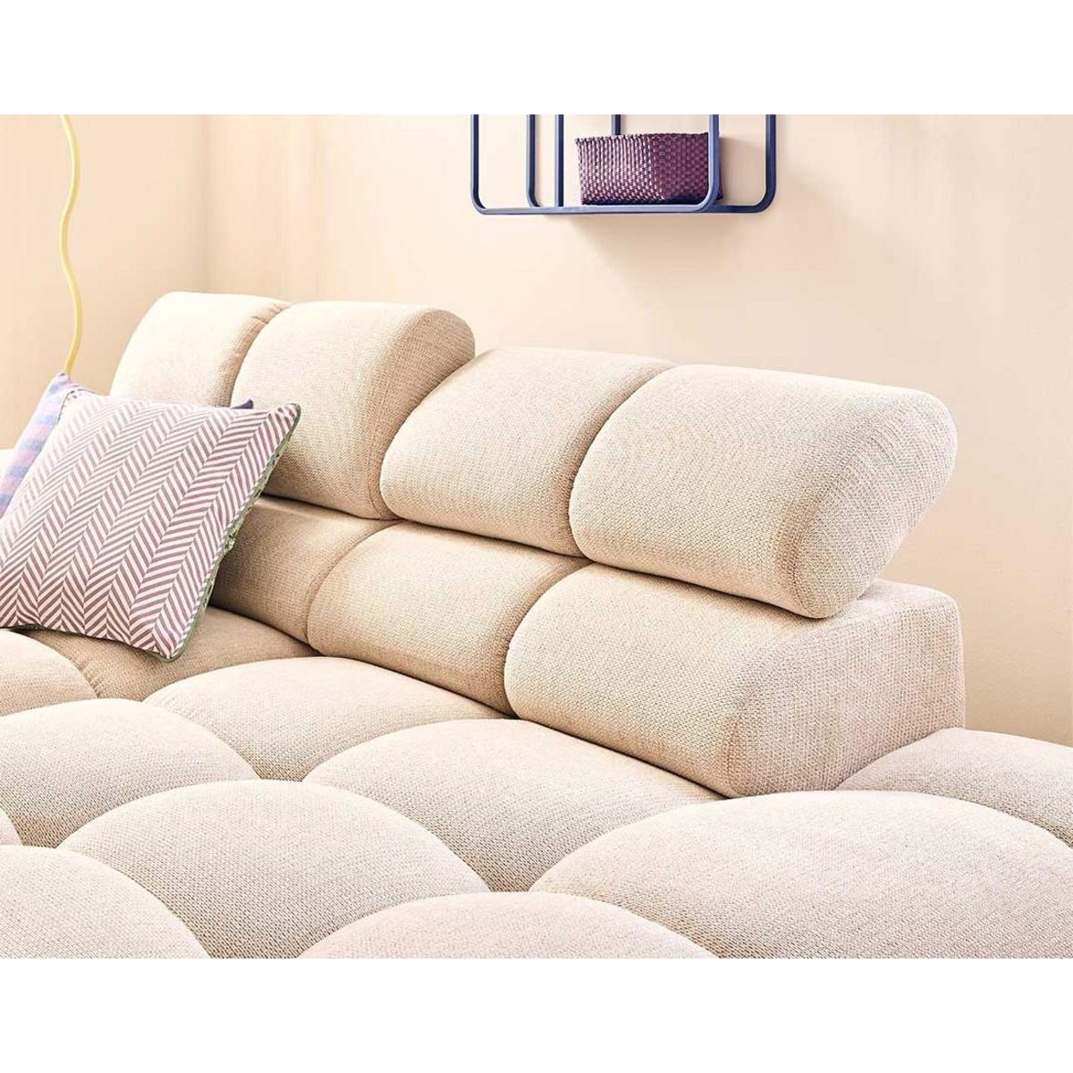 LISA DESIGN Matera - canapé d'angle droit 3 places avec têtières réglables en tissu texturé