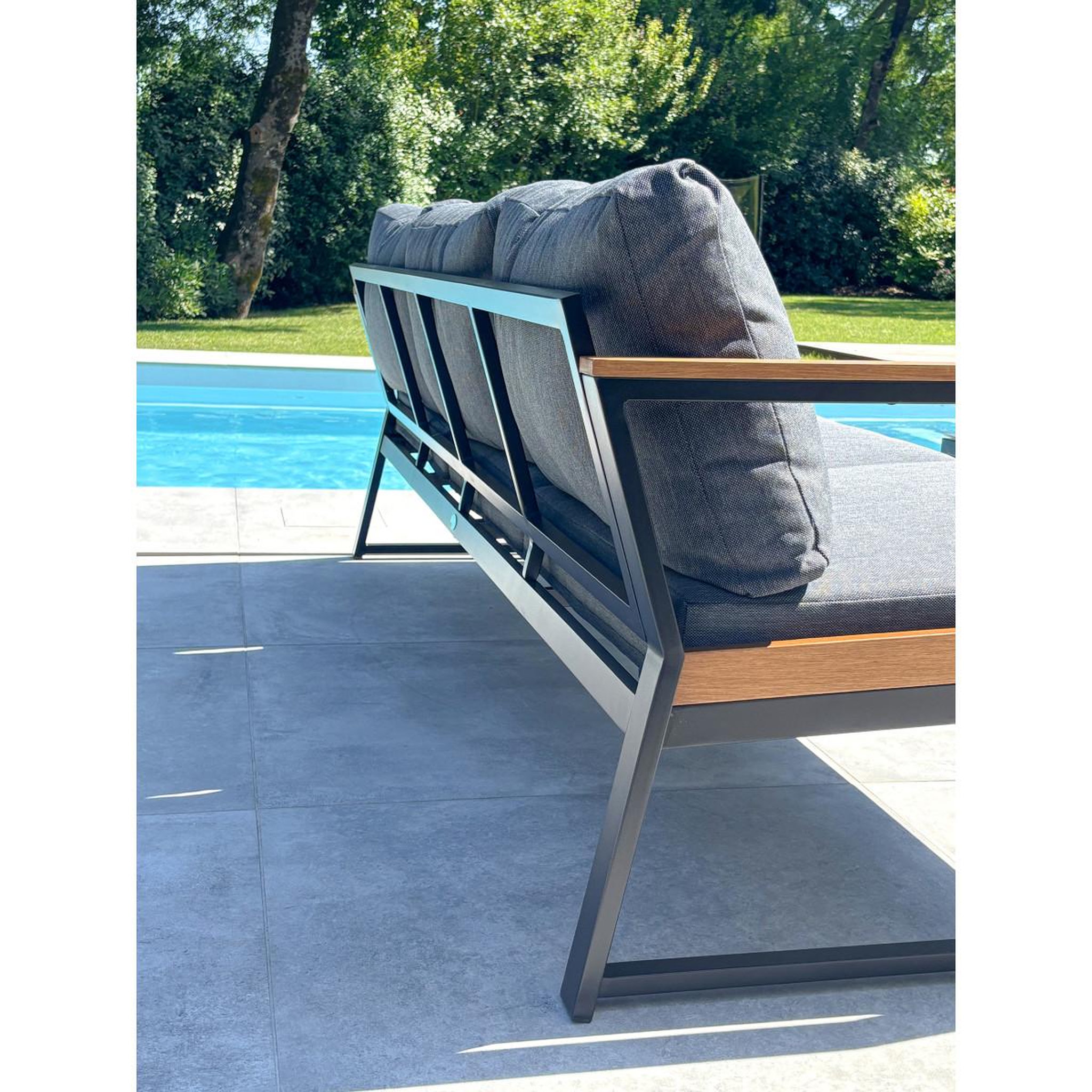 Voir la diapositive 5 : Paris Prix Salon de jardin 5 places  tadeo  219cm noir