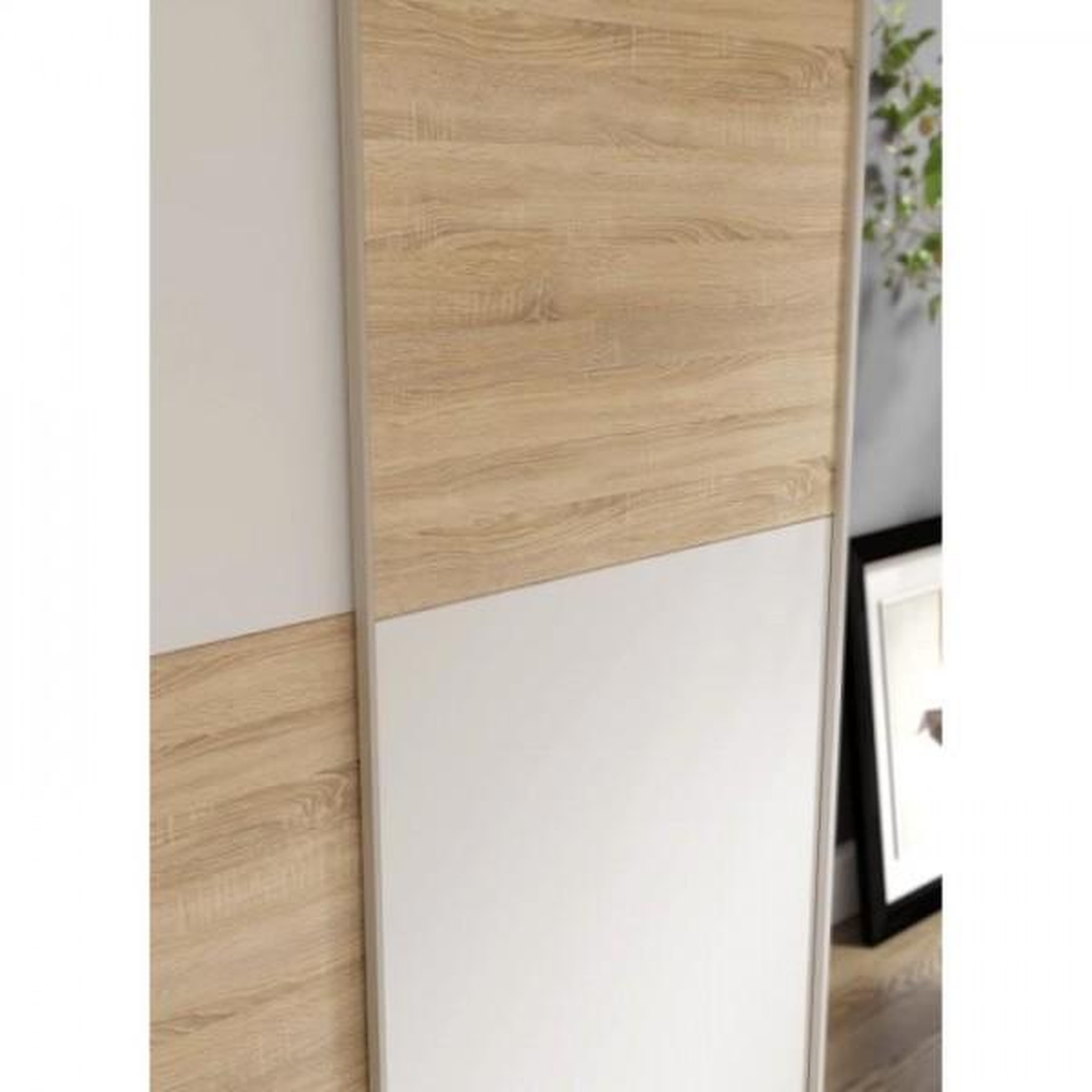 Voir la diapositive 6 : MARKET24 Armoire 2 portes coulissantes - Panneaux de particules - Blanc mat et décor chene - L 120 x P 61,2 x H 190,5 cm - OZZULA