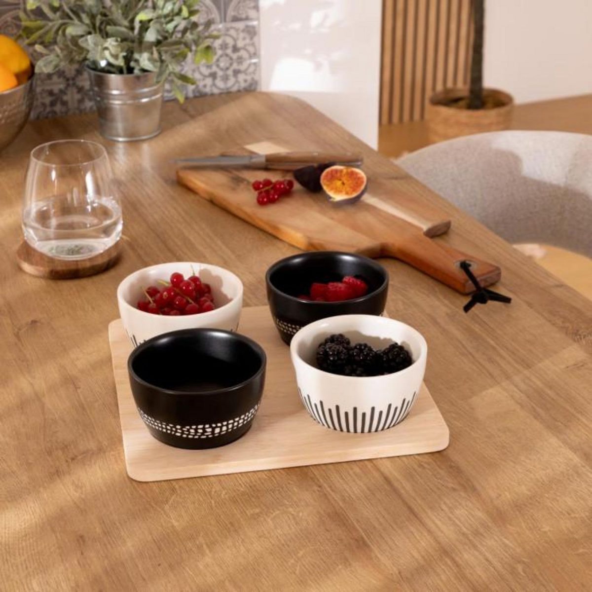 SECRET DE GOURMET Service Apéritif 5 Pièces  Ethnique  23cm Noir & Blanc