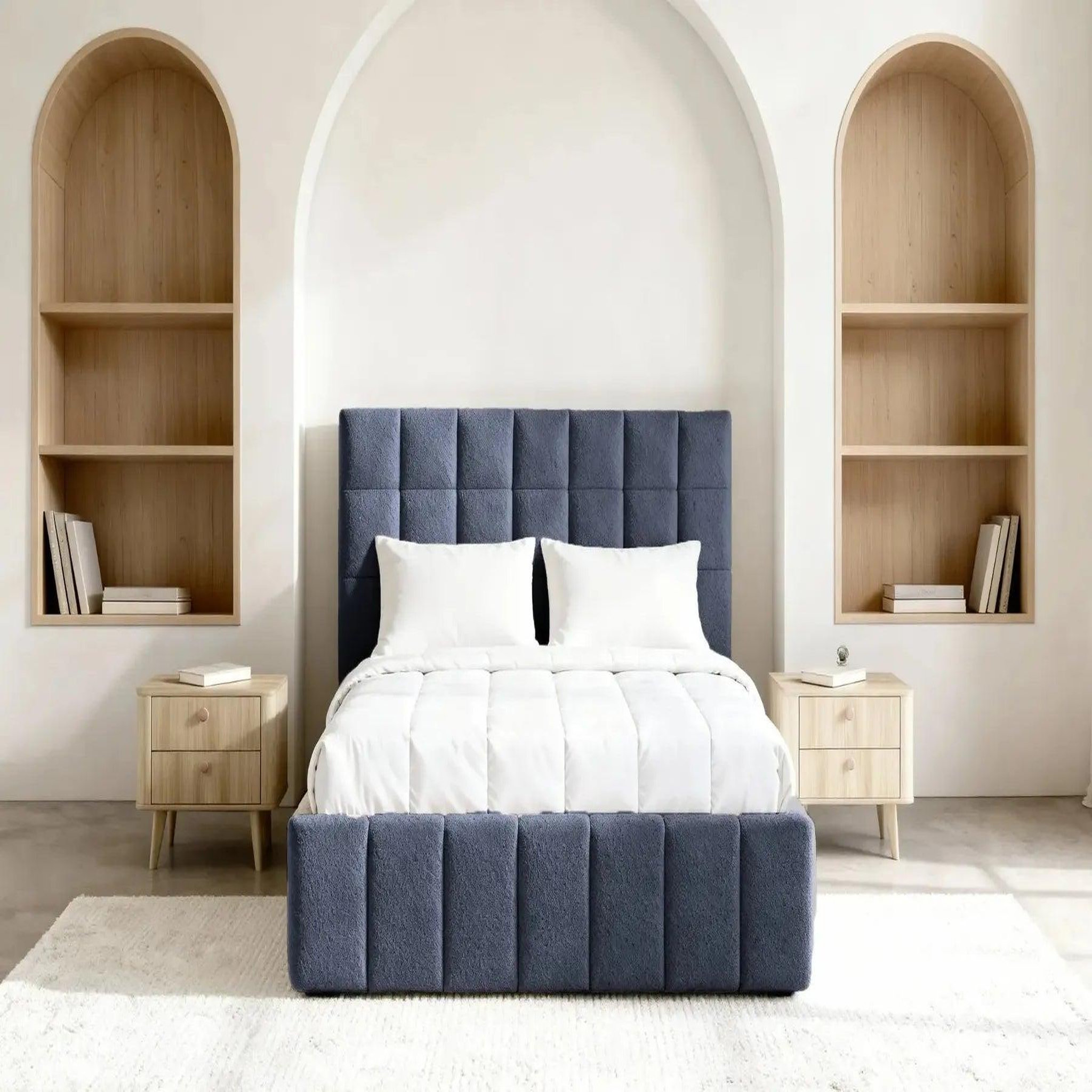 Voir la diapositive 3 : CASANOVA PARIS Florence - lit coffre tissu chenille