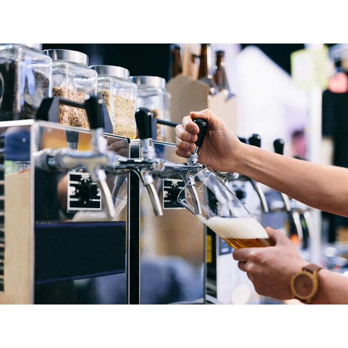 Smartbox Atelier d'initiation au brassage artisanal de bière pour 1 personne à Marseille - Coffret Cadeau Sport & Aventure