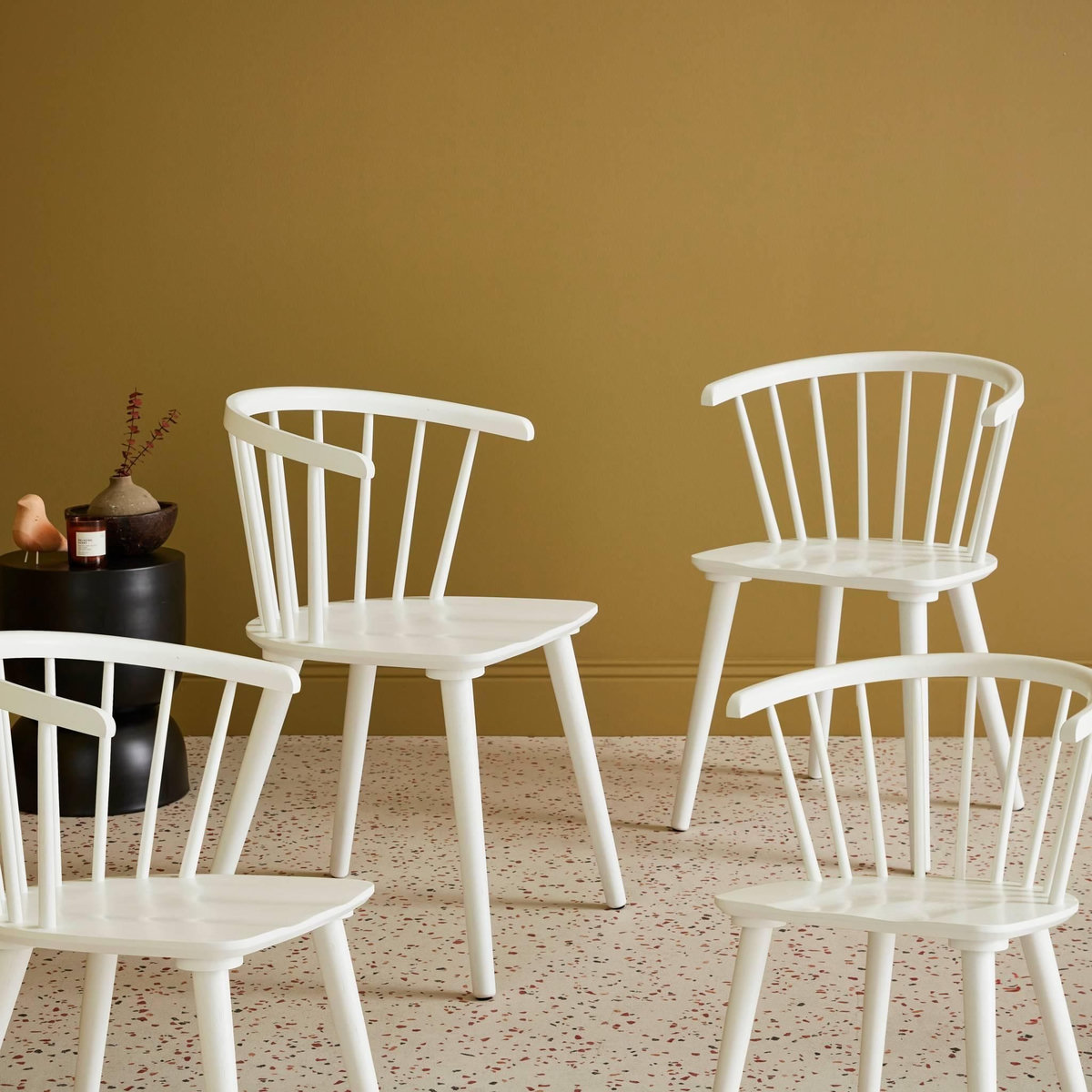 SWEEEK Lot de 4 chaises blanches à barreaux en bois et contreplaqué. Paula. L 51 x P 53 x H 75cm