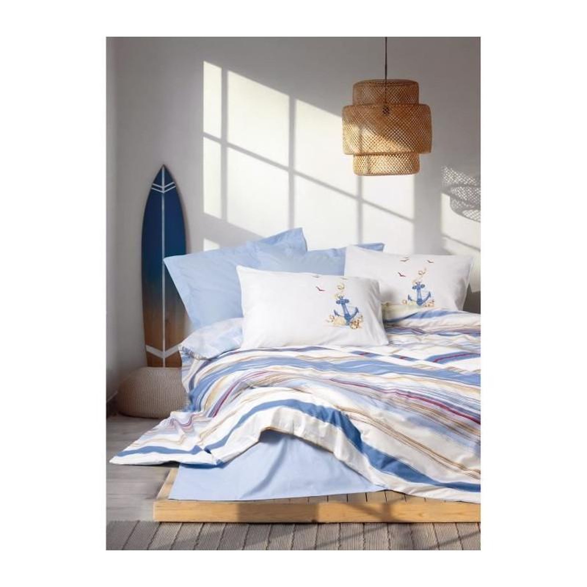 GENERIQUE Parure de lit - 129CTN64496 - 1 housse de couette 220 x 240 cm + 2 taies d'oreiller 60 x 60 cm - 100% coton ranforcé - Bleu