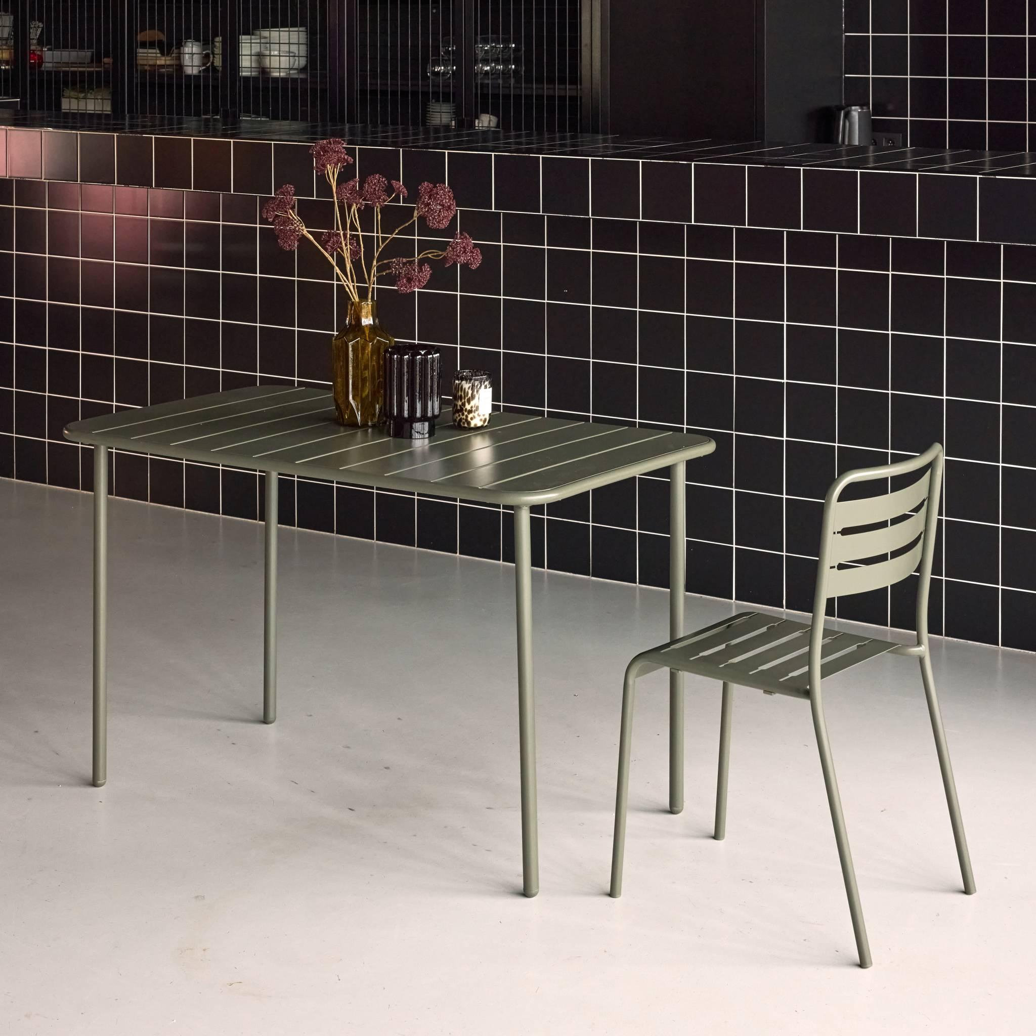 Voir la diapositive 3 : SWEEEK Table de jardin métal 4 places, Amelia L 120 x 70 x 72,5cm