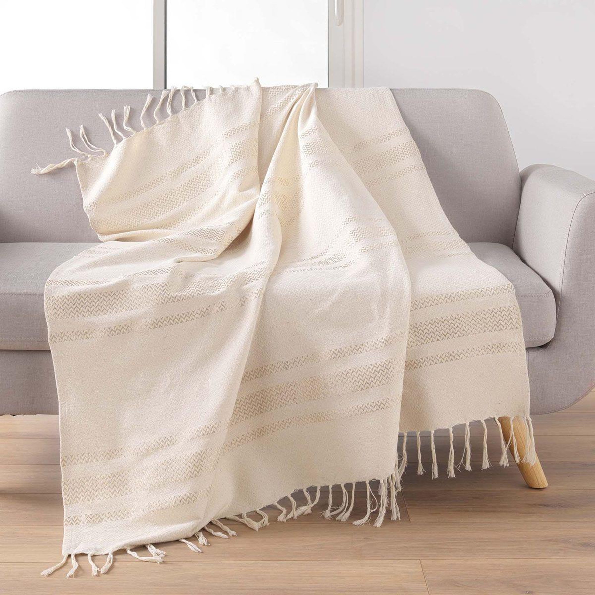 Douceur d'Intérieur Plaid à franges jacquard  doreline  125x150cm beige