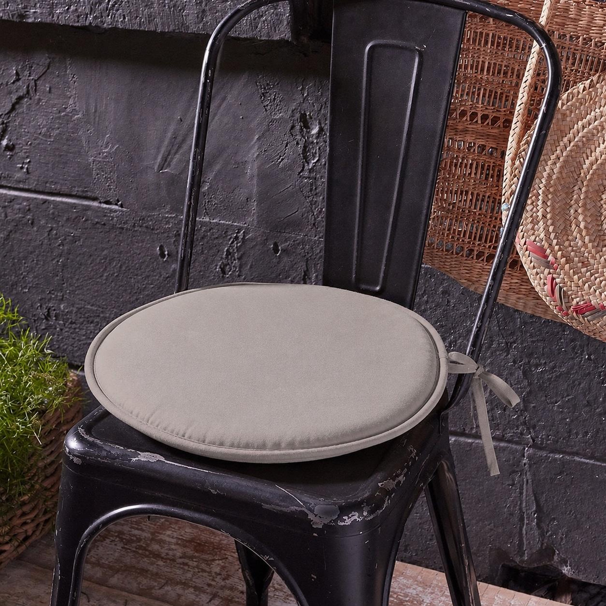 Voir la diapositive 2 : Eden Galette ronde en polyester couleur uni