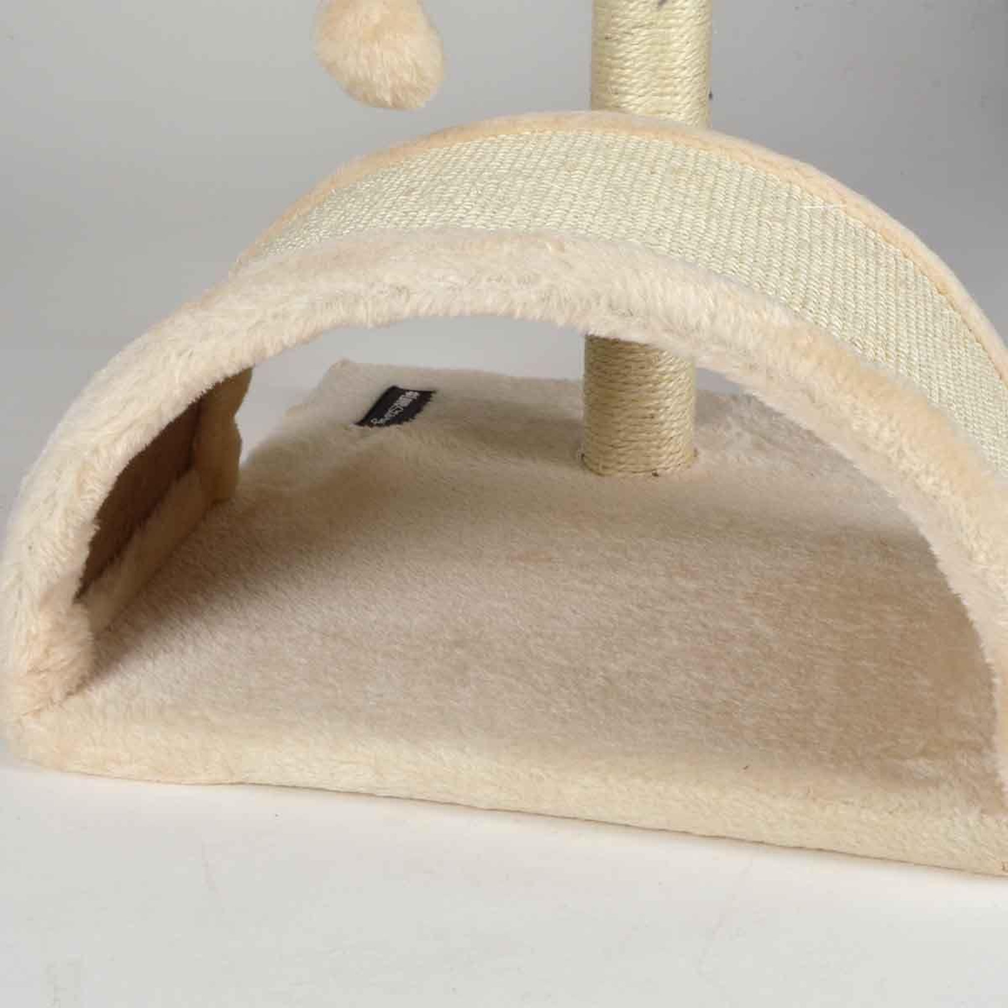 Voir la diapositive 5 : LOVE STORY Arbre à chat avec tunnel  1 plateforme  38cm écru