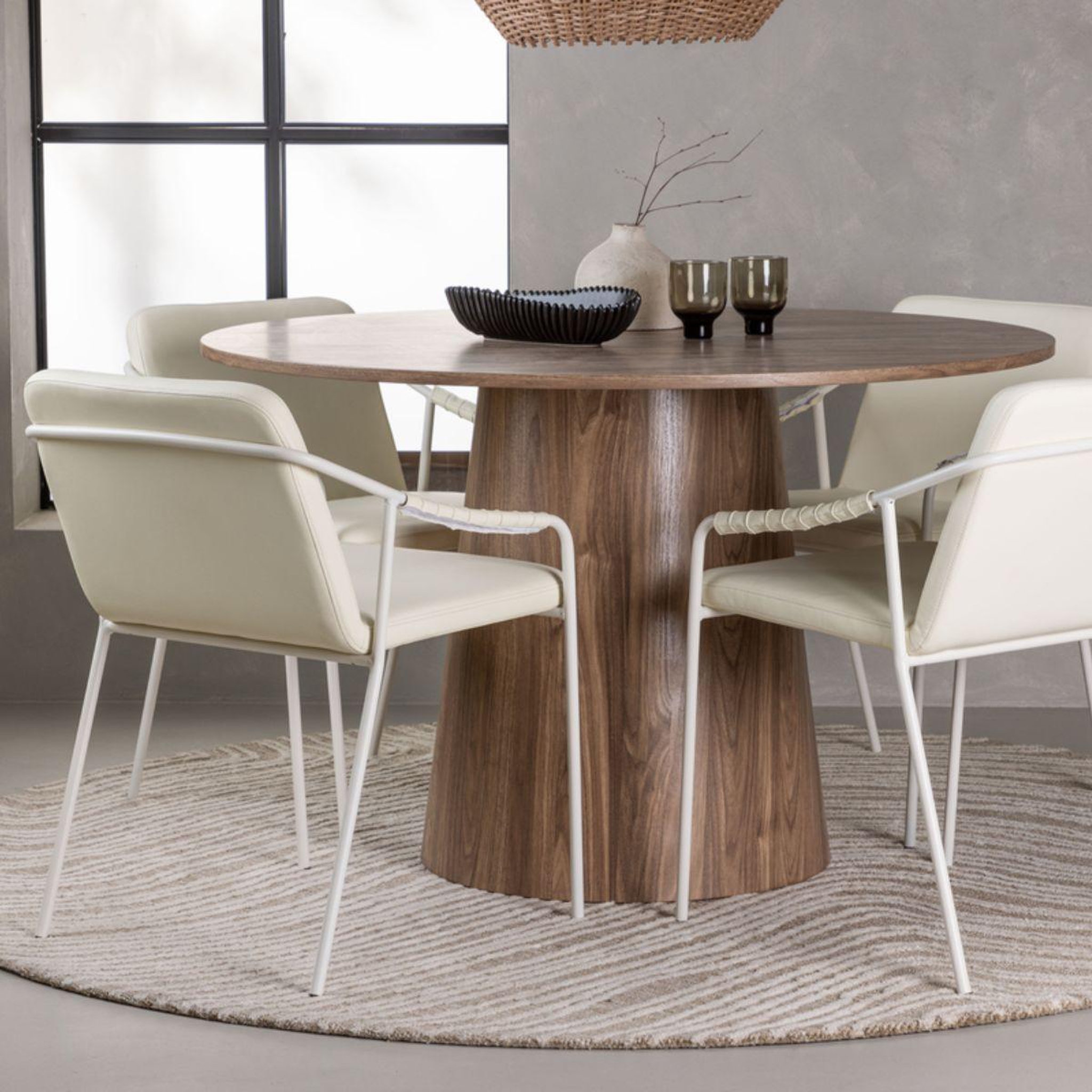 Voir la diapositive 4 : Paris Prix Ensemble table à manger & 4 chaises  lanzo & tvist  120cm beige & marron