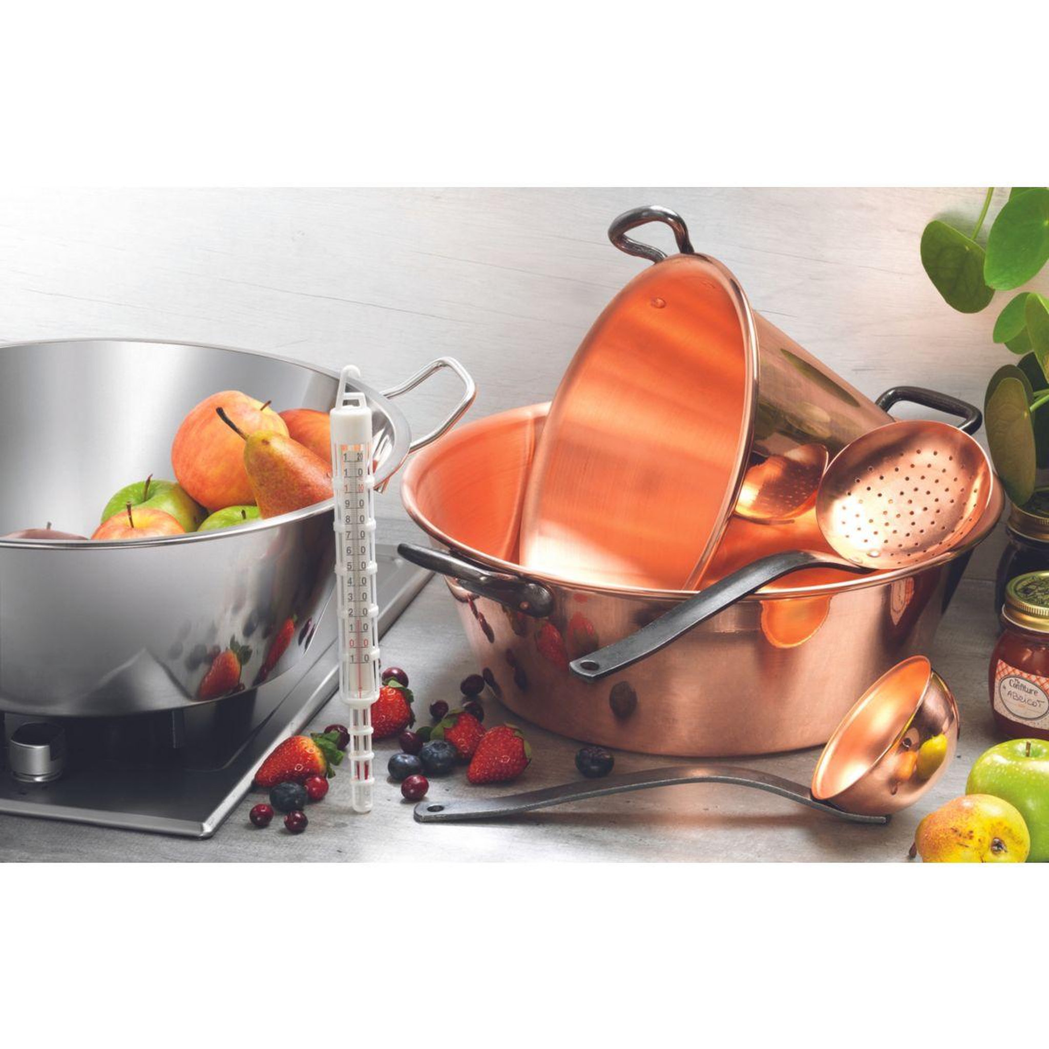 Voir la diapositive 2 : NATURE & SAVEURS Ecumoire cuivre manche fer plat