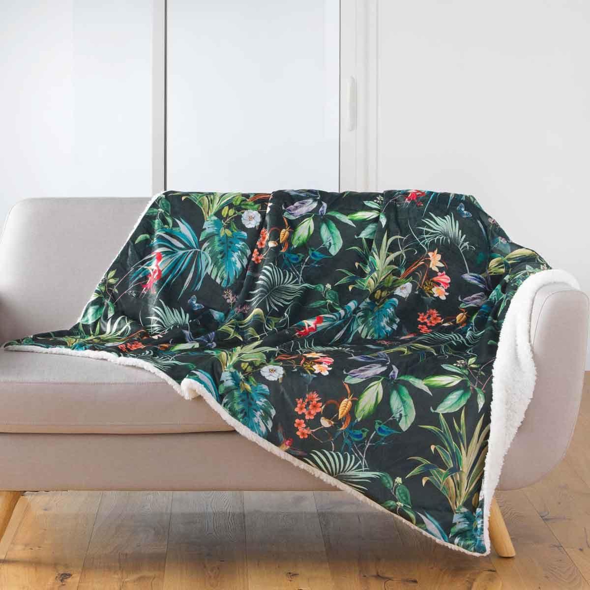 Douceur d'Intérieur Plaid velours imprimé  féerie  125x150cm vert