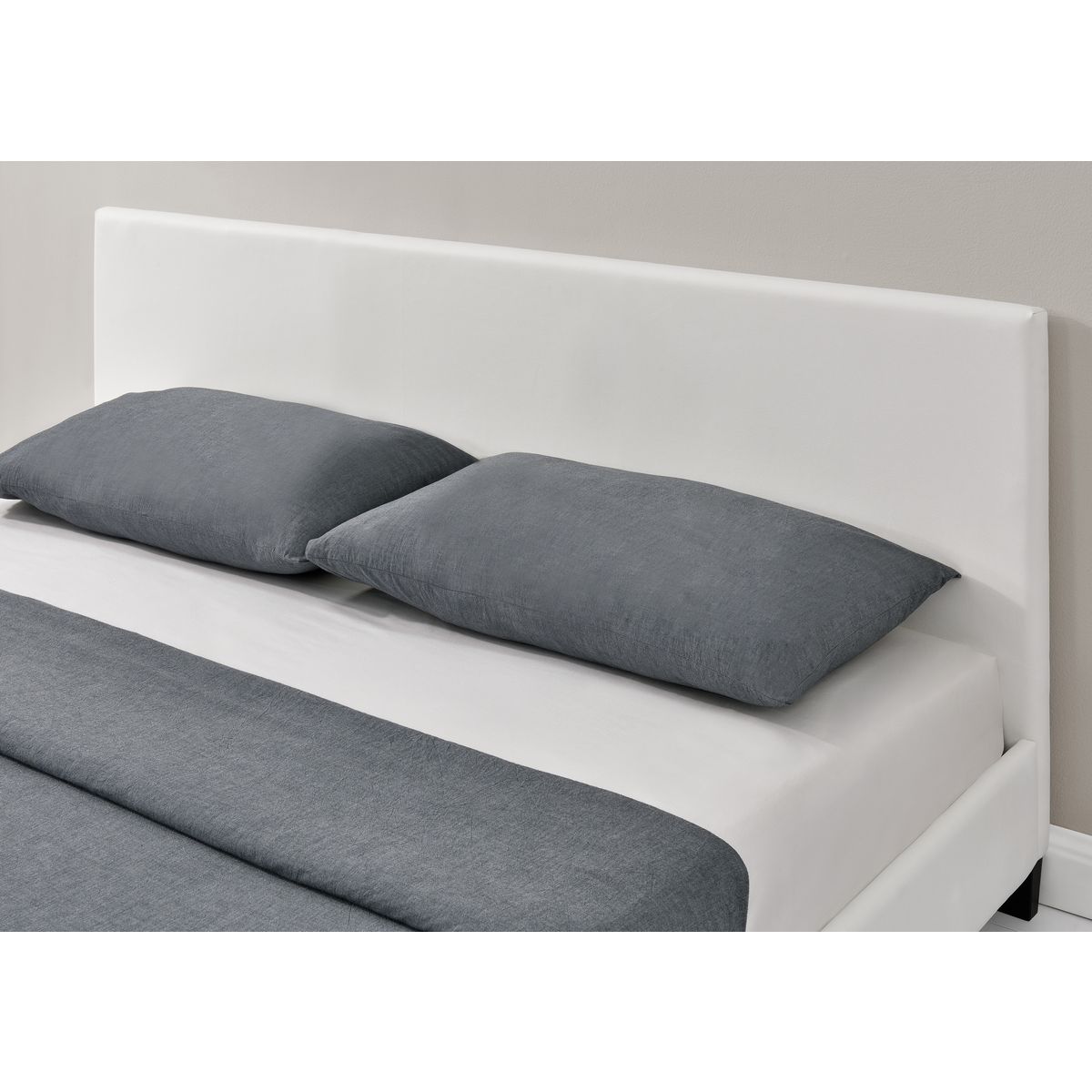 Lit avec tête de lit et sommier à lattes 140x190 cm MARTIN