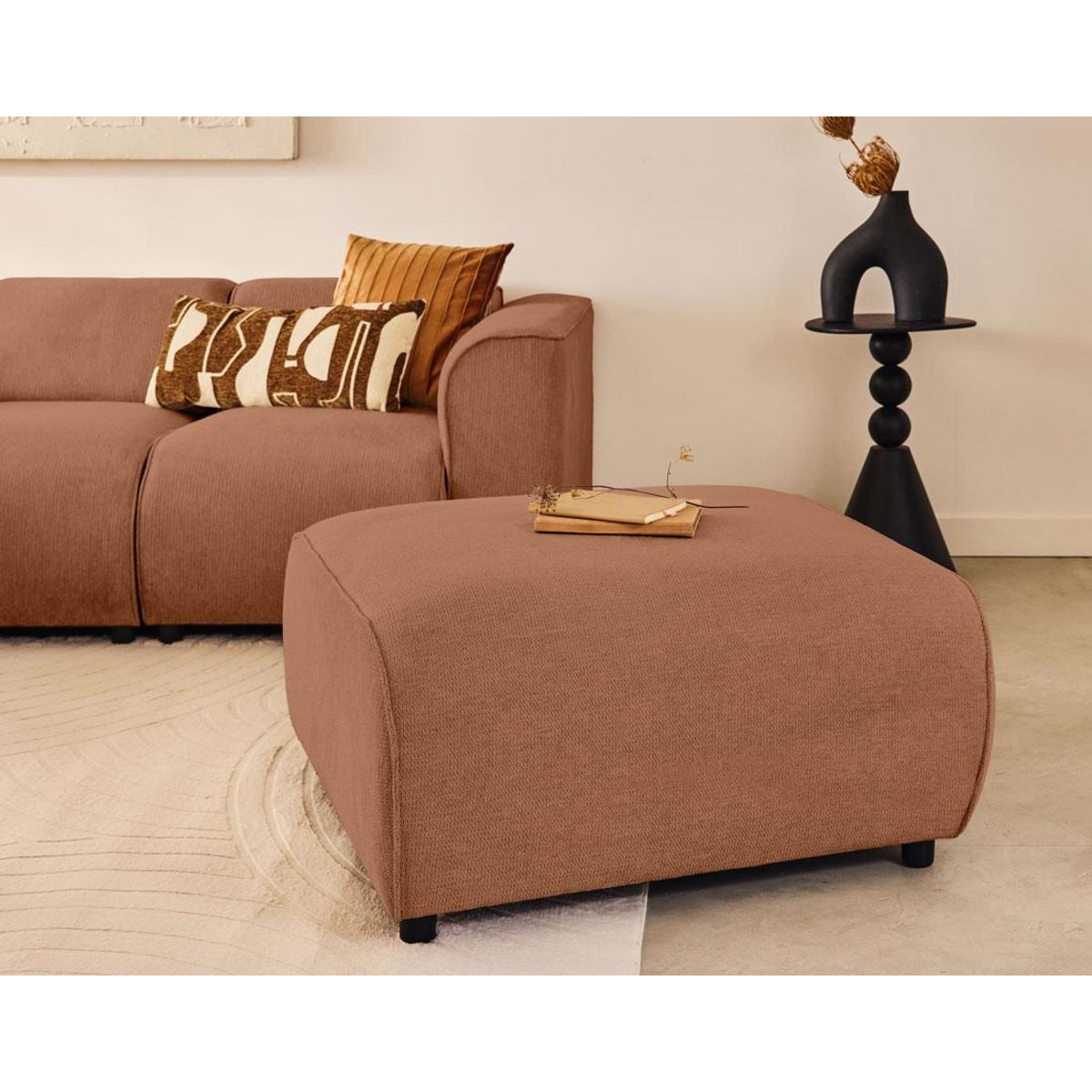 LISA DESIGN Suaro - pouf en tissu texturé