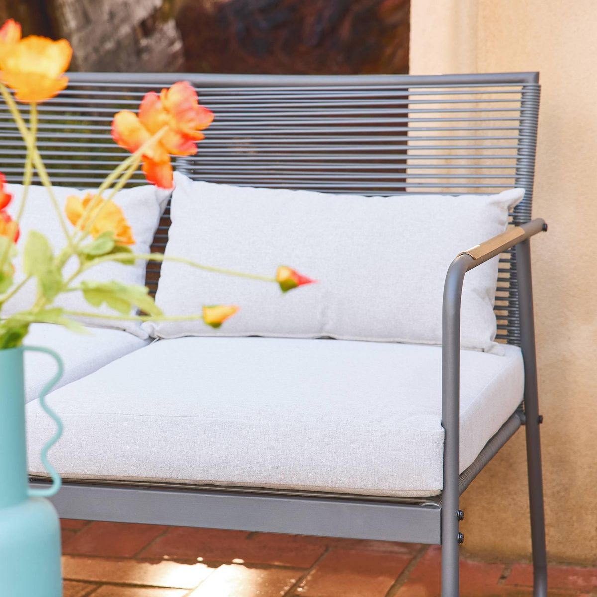 SWEEEK Salon de jardin en acier FOGGIA. 4 places. anthracite