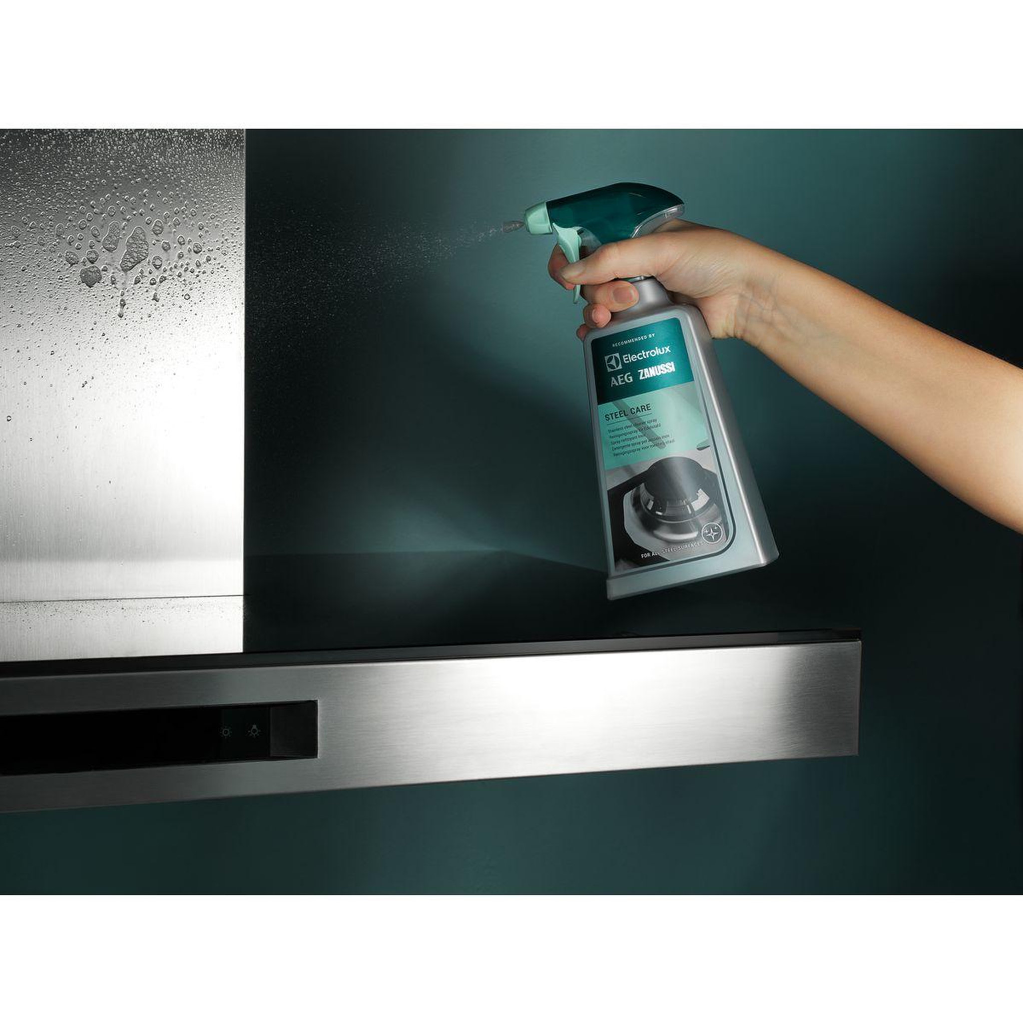 Voir la diapositive 2 : ELECTROLUX Spray nettoyant inox 500 ml-M3SCS200