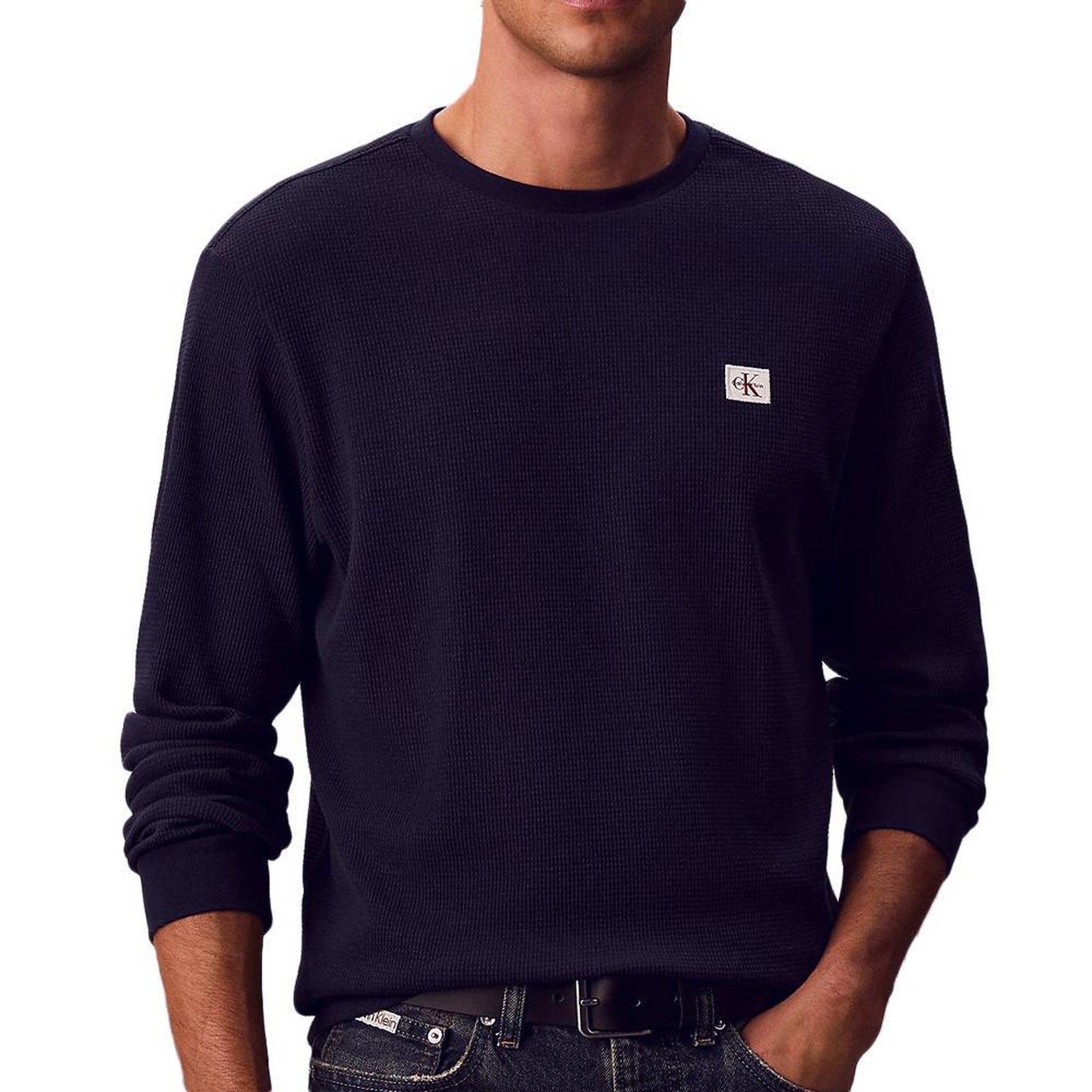 CALVIN KLEIN JEANS Sweat  Homme Calvin Klein Jeans Waffle Badges. Coloris disponibles : Bleu