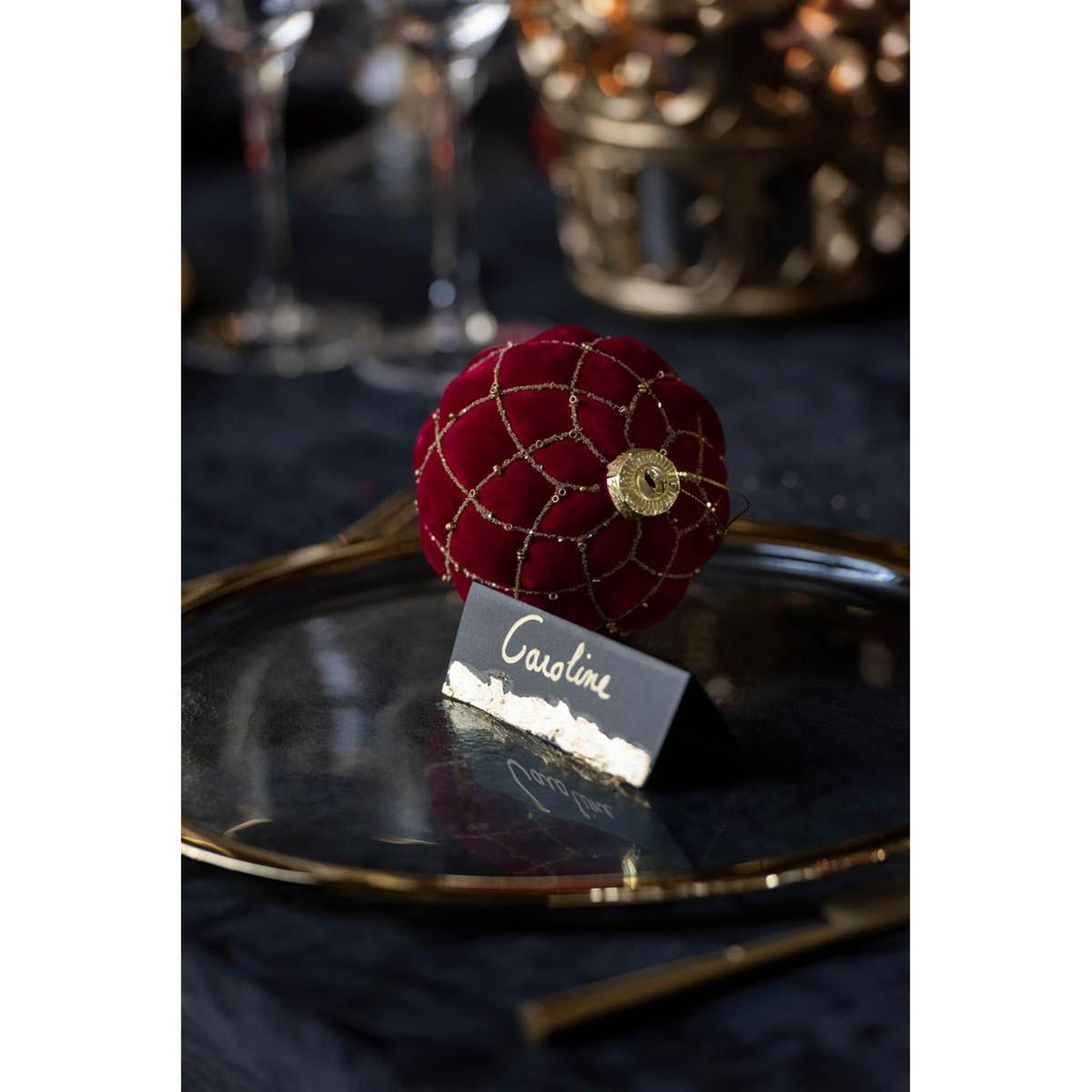 Voir la diapositive 4 : J-LINE Lot de 4 boules de noël velours  caro  10cm rouge & or