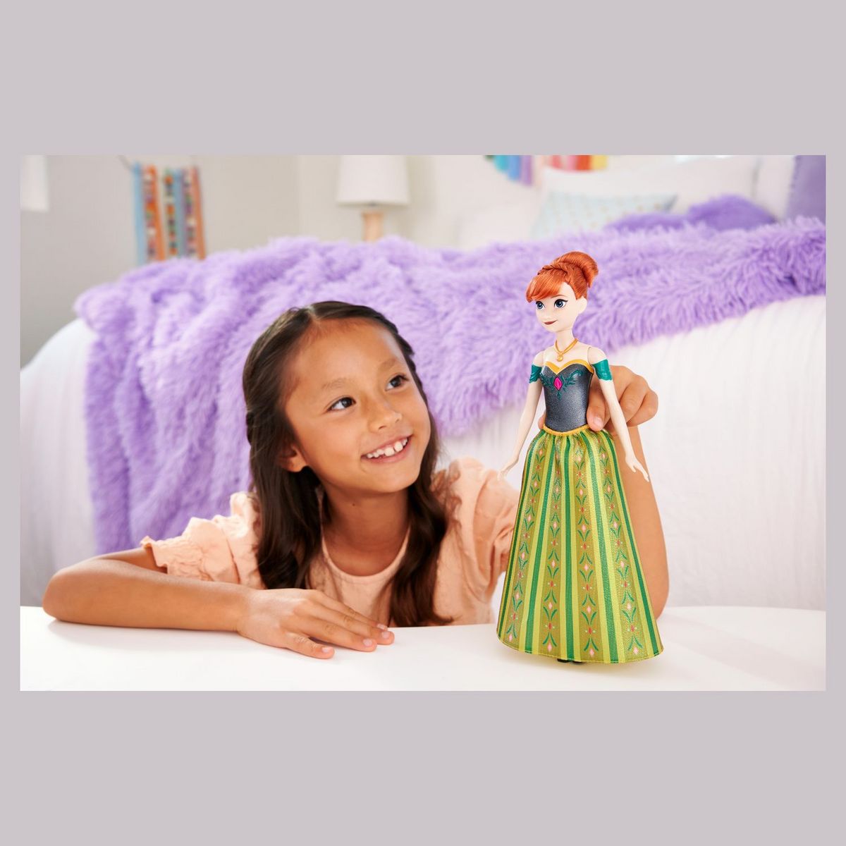 DISNEY PRINCESS Poupée Anna chantante Reine des Neiges