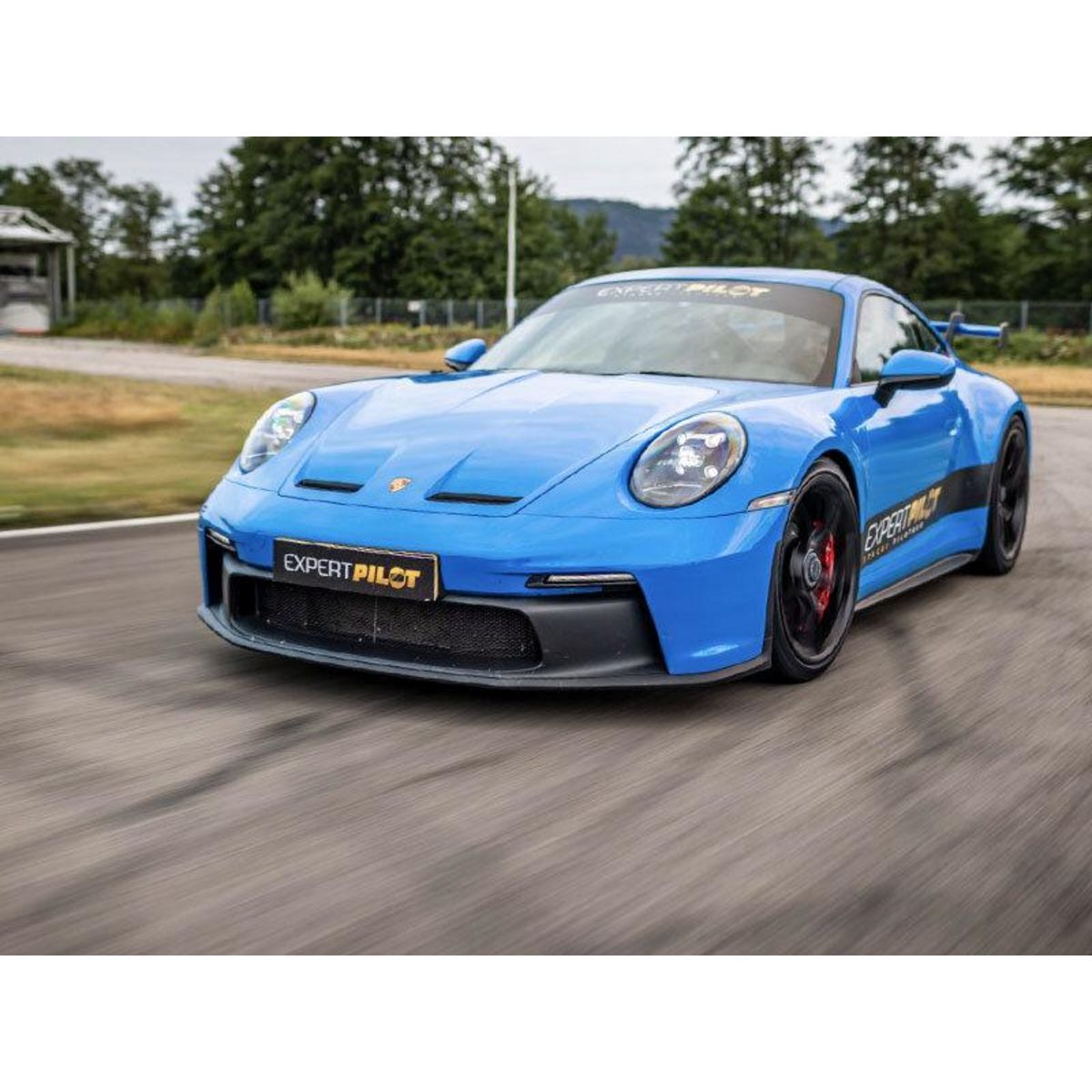 Smartbox Stage de pilotage : 9 tours sur le circuit de Chambley en Porsche Cayman, GT4 et 911 - Coffret Cadeau Sport & Aventure