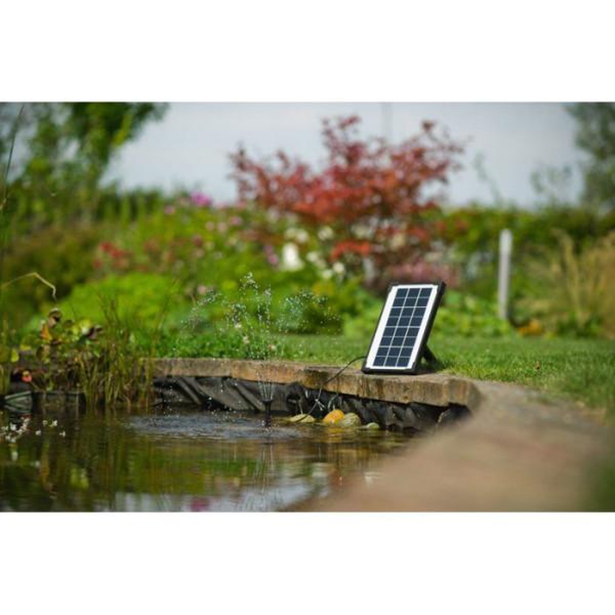 Voir la diapositive 3 : Ubbink Pompe fontaine - UBBINK - SolarMax 250 - Débit 200 l/h - Panneau solaire 6V 160mA - Jets volcan & cloche