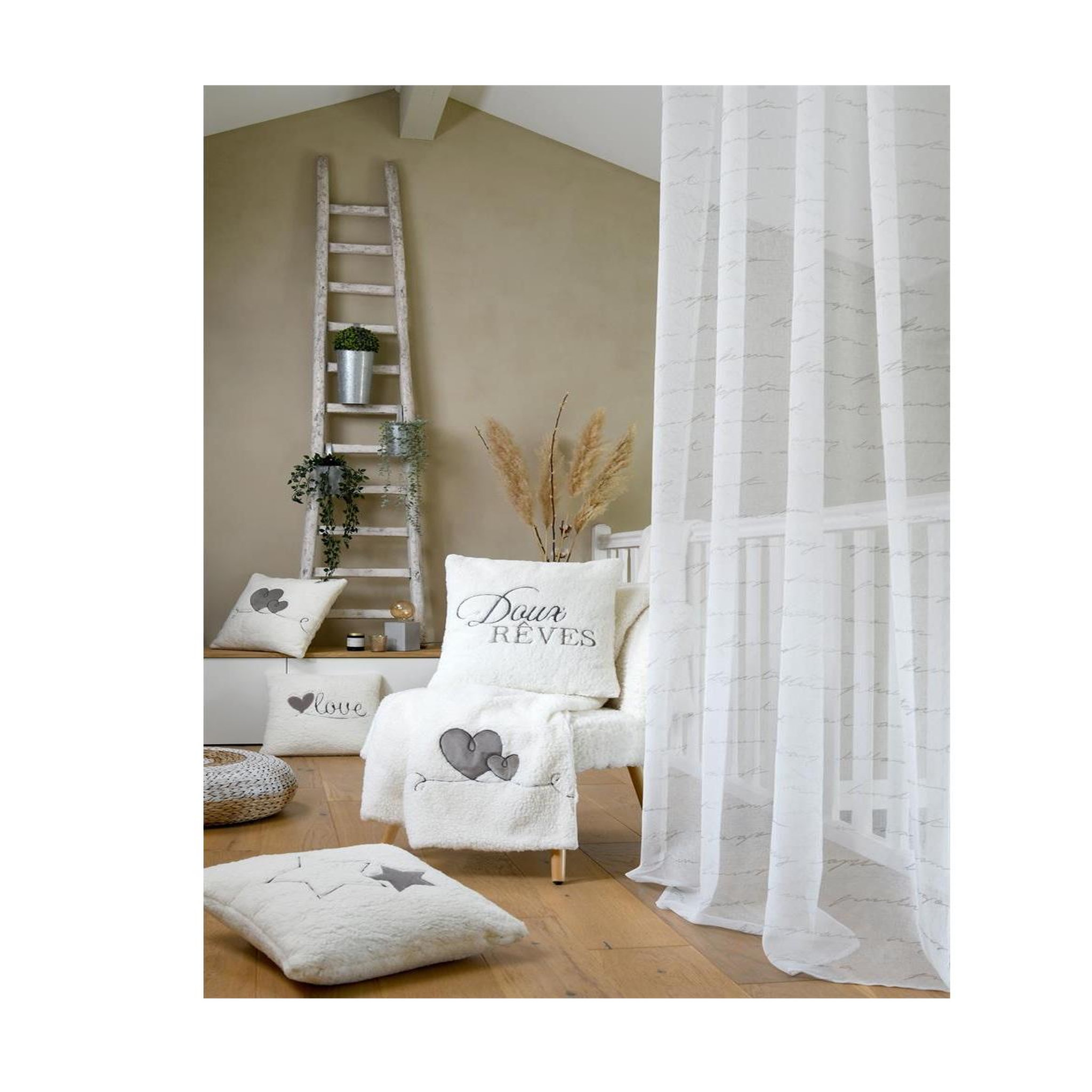 Voir la diapositive 4 : Eden Coussin 45 x 45 cm sherpa doux reves