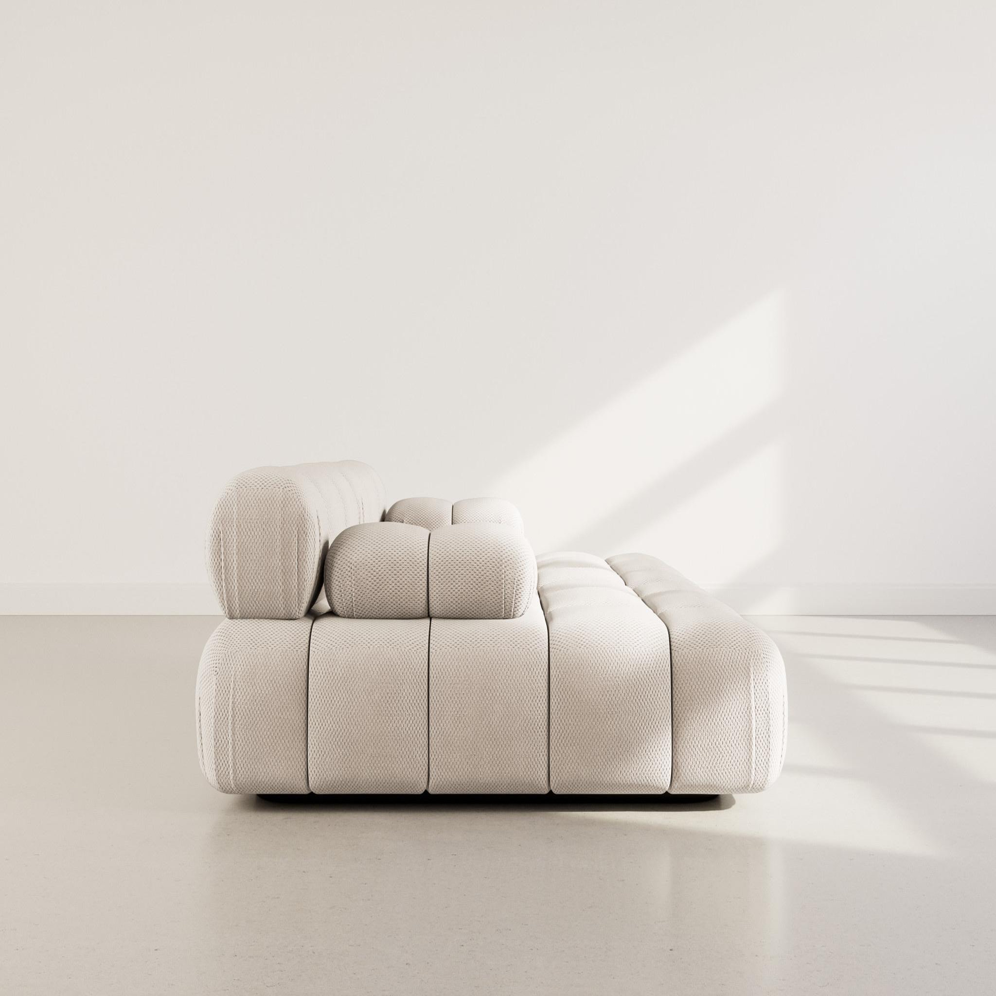 Voir la diapositive 6 : LISA DESIGN Ruby - canapé droit 4 places avec double méridienne - assise profonde - en velours texturé