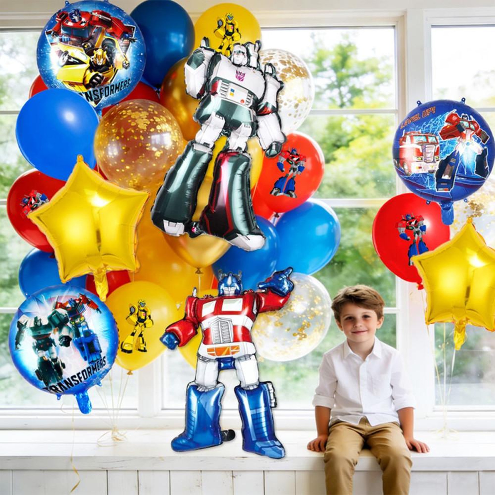 Voir la diapositive 4 : Décoration ballons Transformers : coffret avec 3 ballons personnages aluminium, 3 ballons aluminium ronds, 2 ballons étoiles et 55 ballons latex pour anniversaire enfant