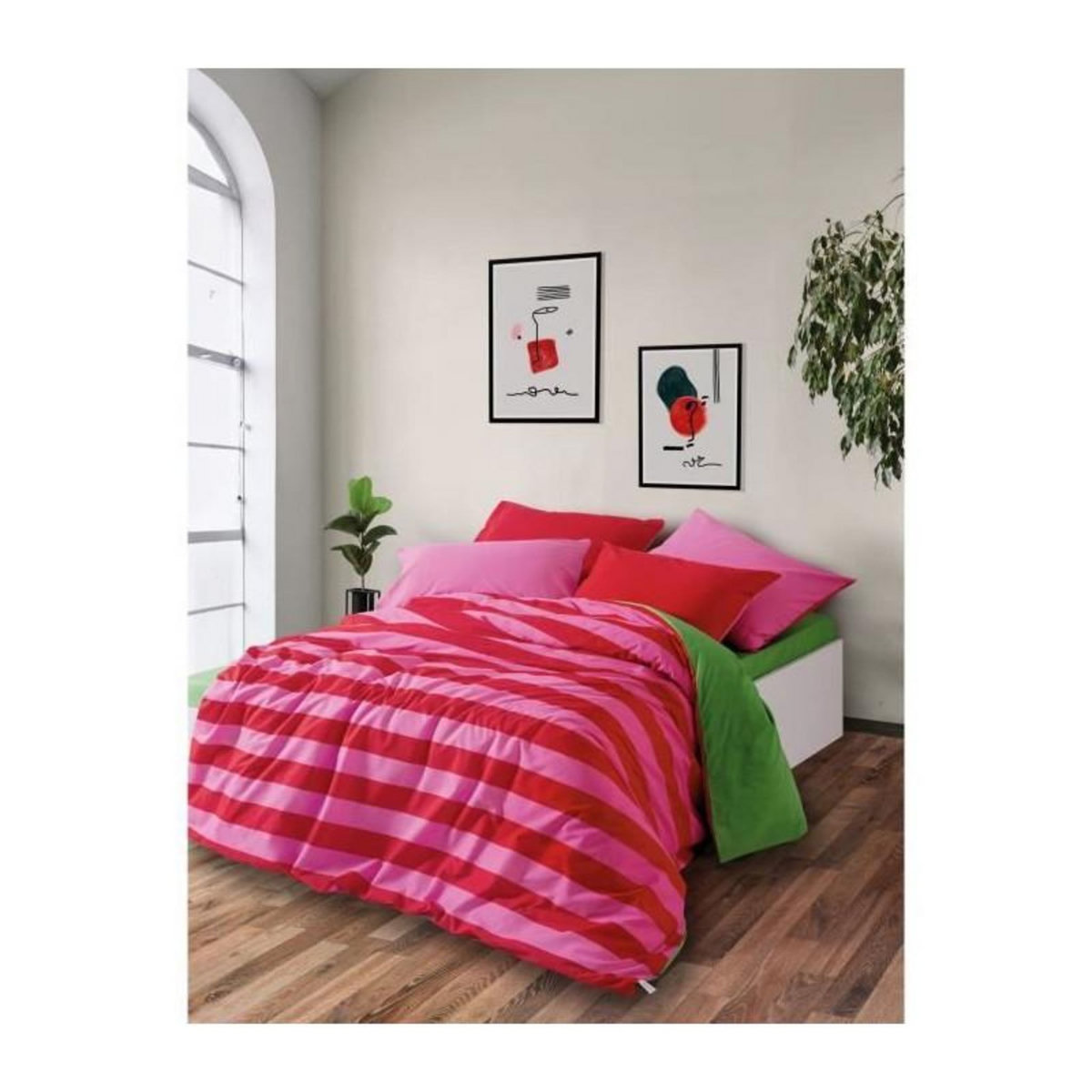 GENERIQUE Parure de lit - 108CZY61201 - 1 housse de couette 220 x 240 cm + 2 taies d'oreiller 60 x 60 cm - 100% coton ranforcé - Rose