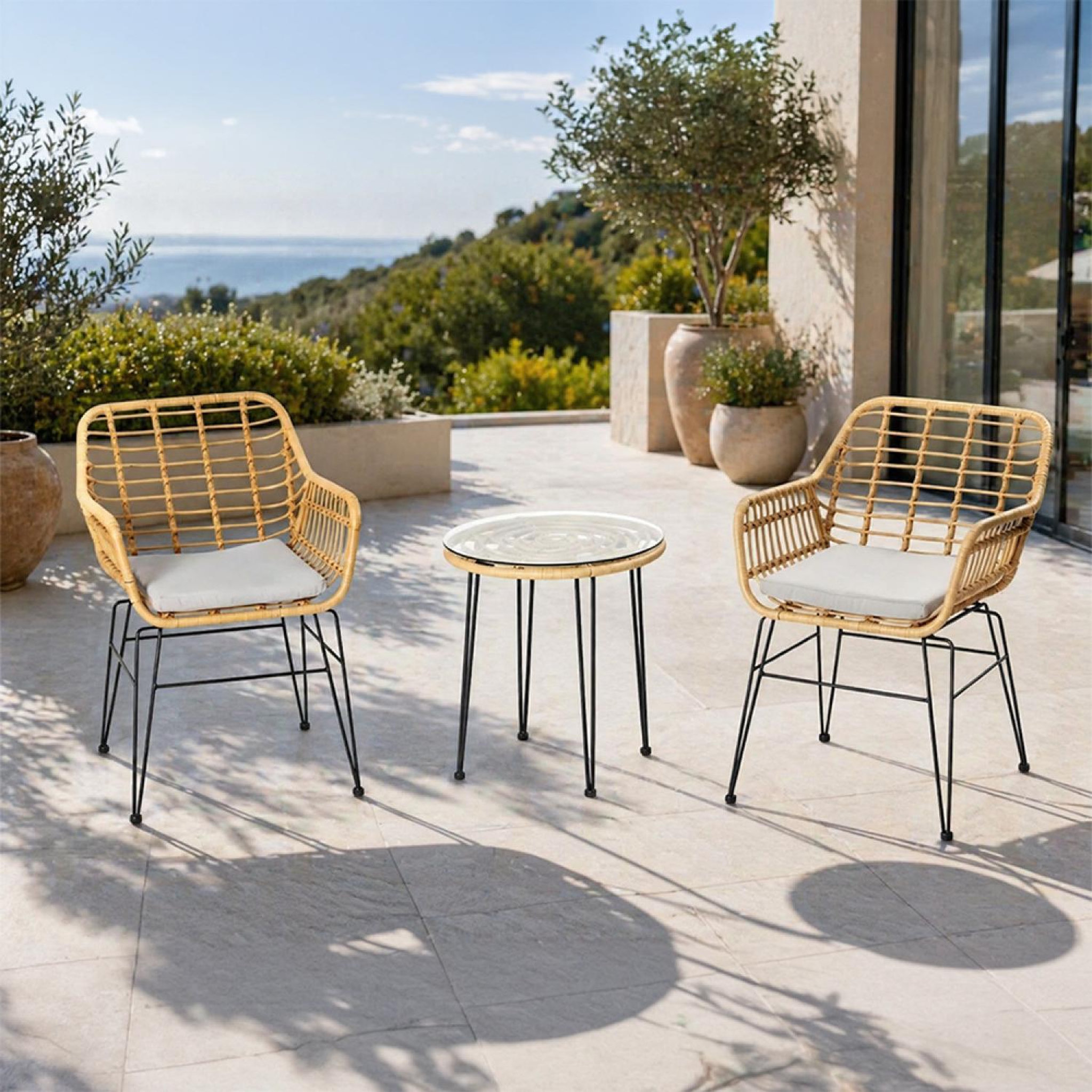Voir la diapositive 2 : CONCEPT USINE Ensemble de jardin 2 fauteuils et table basse effet rotin naturel galicia