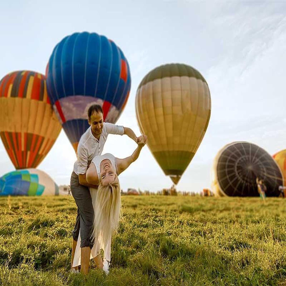 Smartbox Jeunes mariés : vol romantique en montgolfière en duo - Coffret Cadeau Sport & Aventure