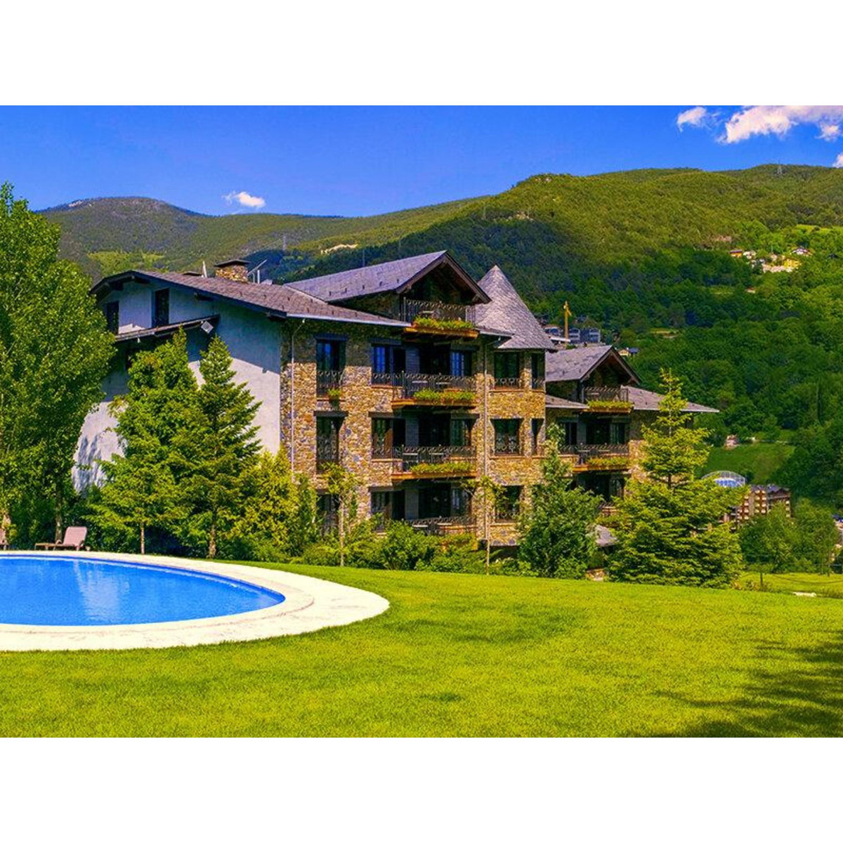 Smartbox Escapade de 2 jours dans la principauté d'Andorre - Coffret Cadeau Séjour