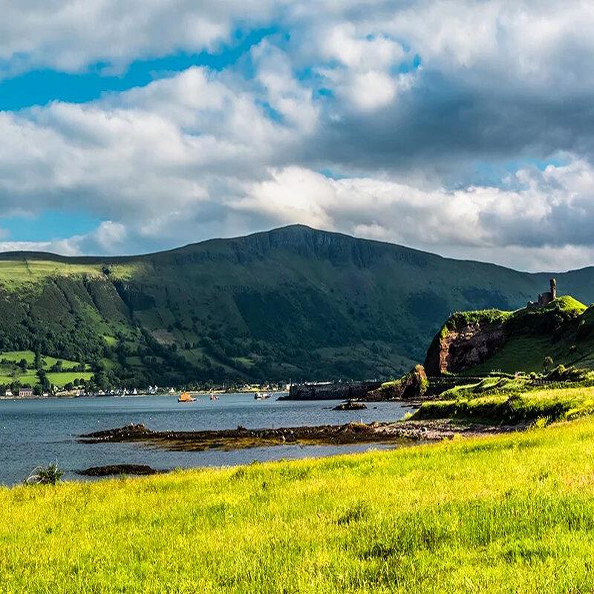 Voir la diapositive 4 : Smartbox 3 jours à belfast à la découverte des lieux de tournage de game of thrones® - coffret cadeau séjour