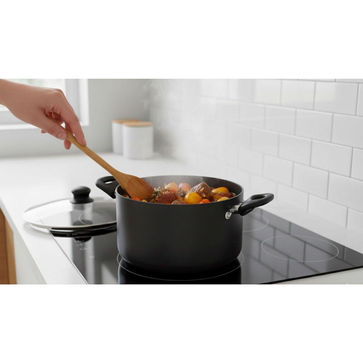 ESSENTIEL B Faitout 24cm ceramique noir