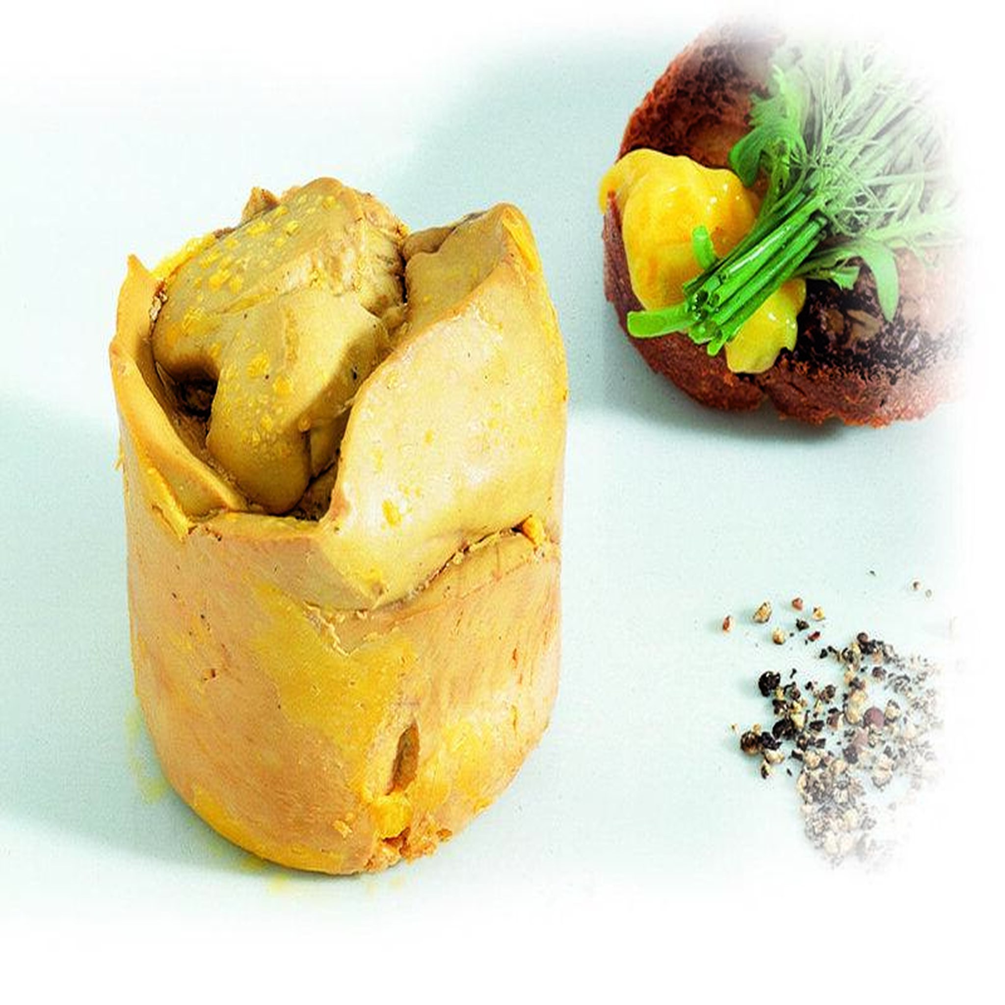 Voir la diapositive 2 : Smartbox Foie gras de canard entier de fabrication artisanale - coffret cadeau gastronomie