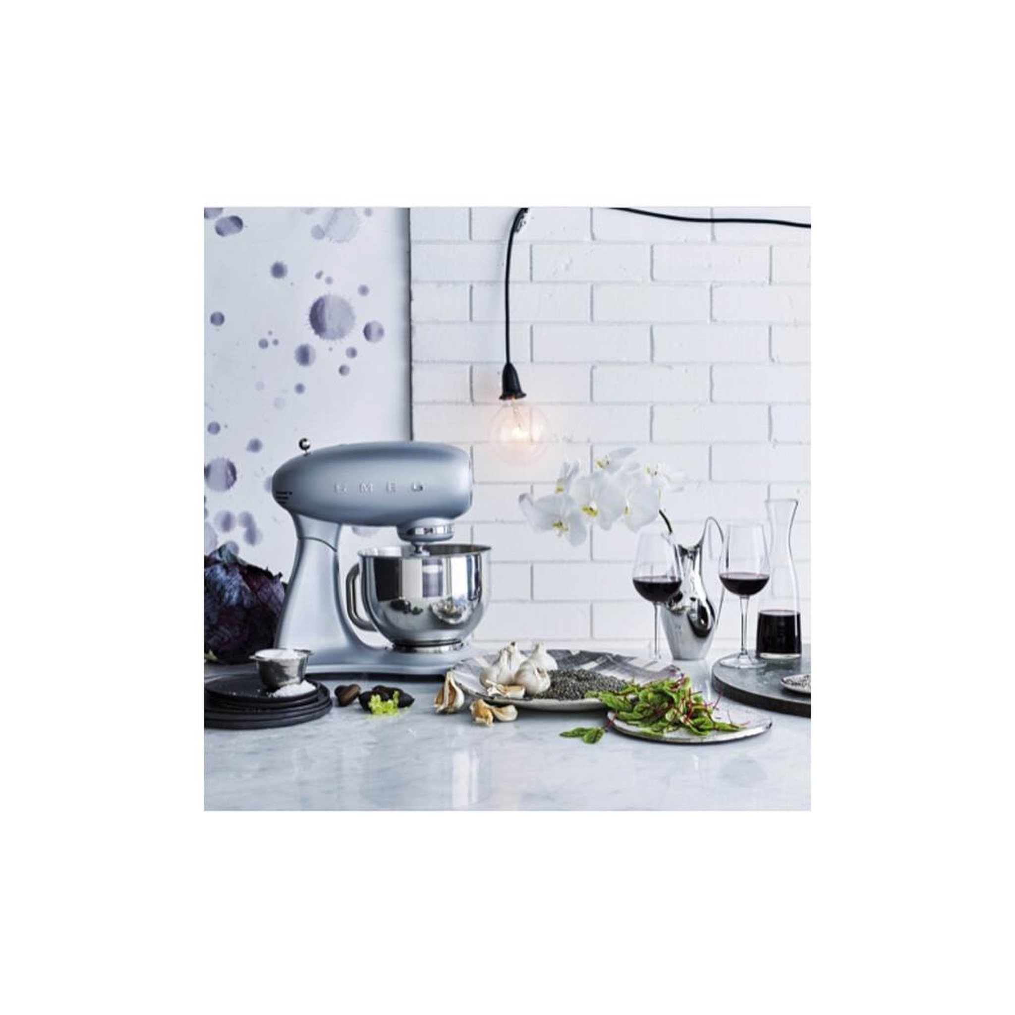 Voir la diapositive 5 : SMEG Robot pétrin sur socle 4,8l 800w gris métal - SMF02SVEU