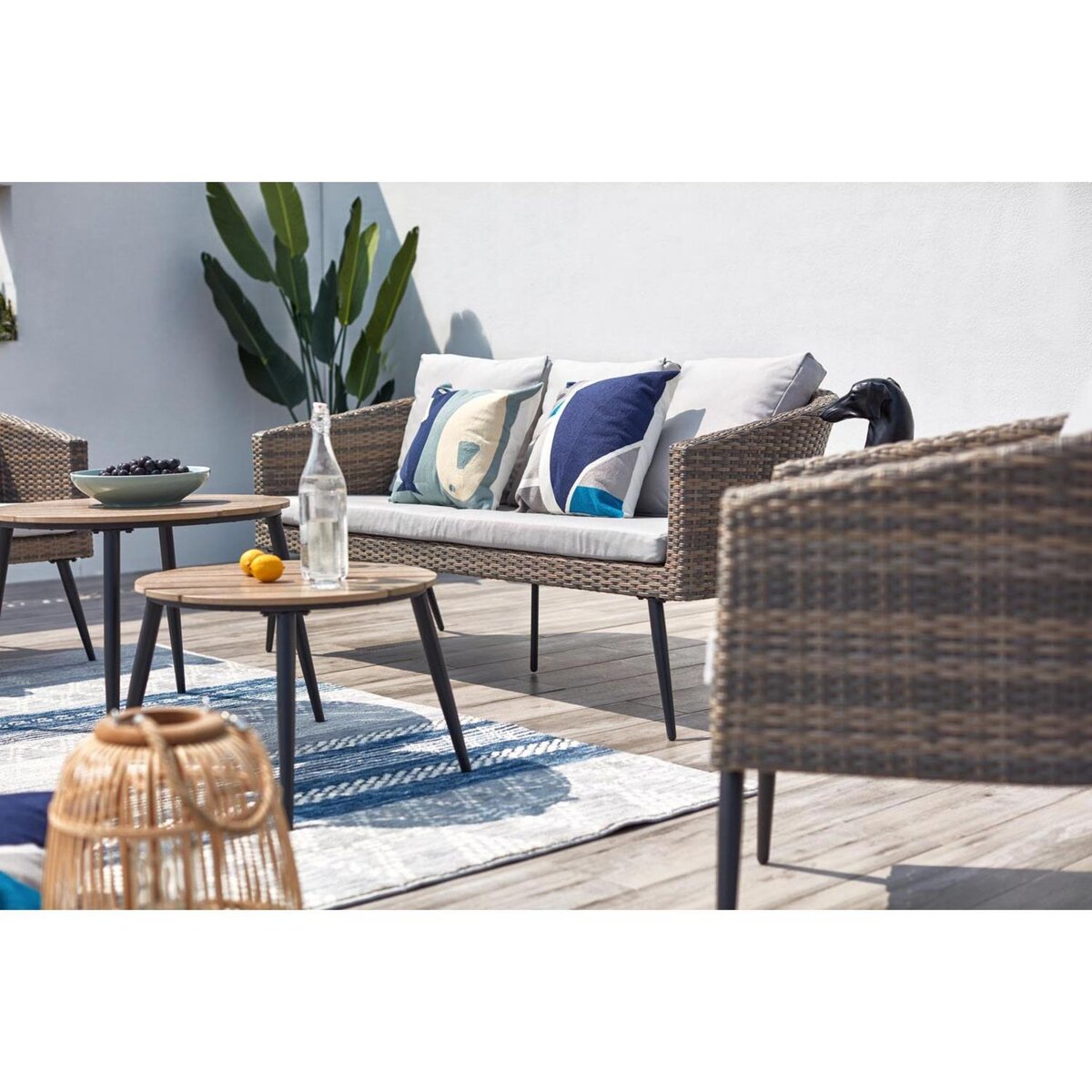 CONCEPT USINE Salon de jardin scandinave 5 places en résine effet rotin et noir TIBOUTA