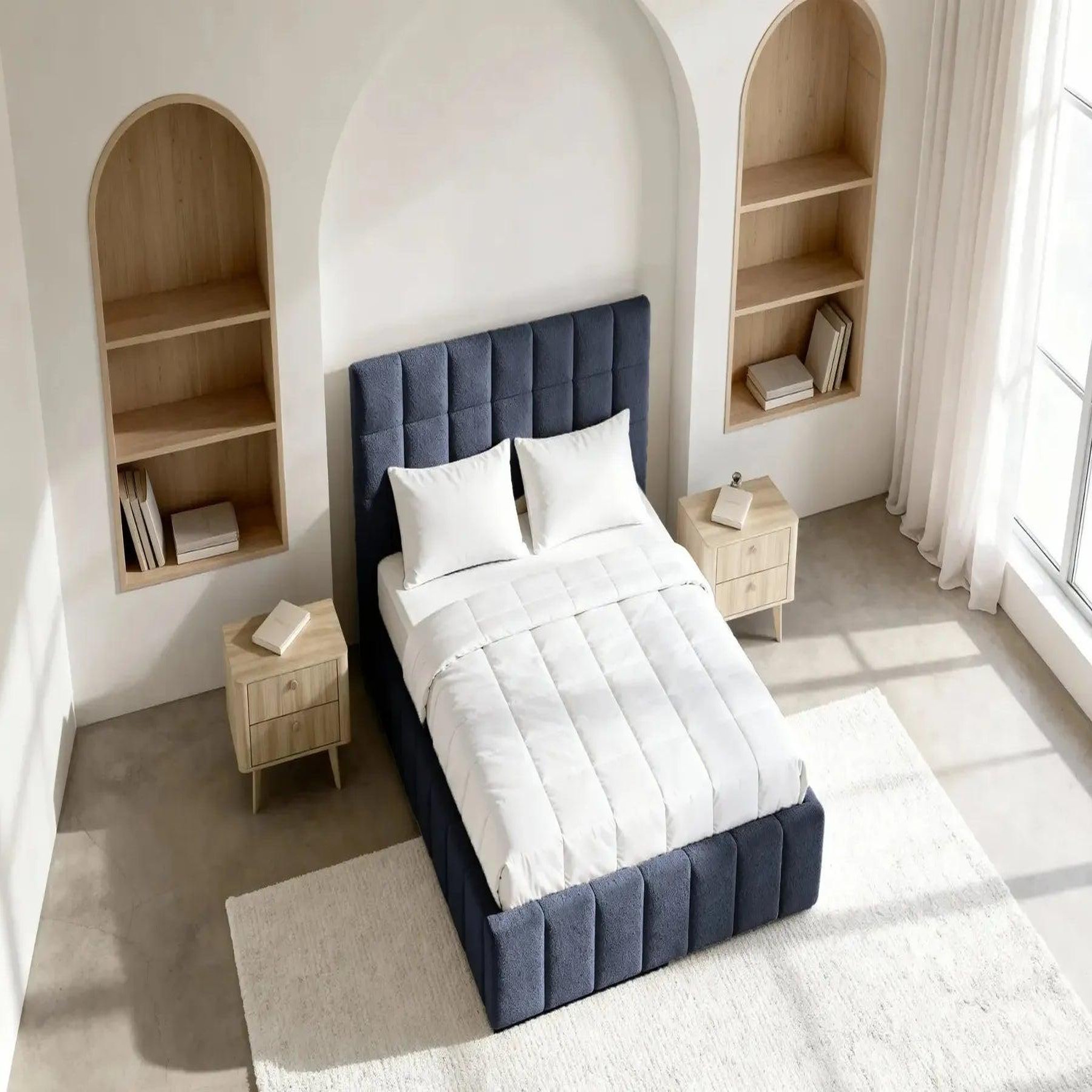 Voir la diapositive 5 : CASANOVA PARIS Florence - lit coffre tissu chenille