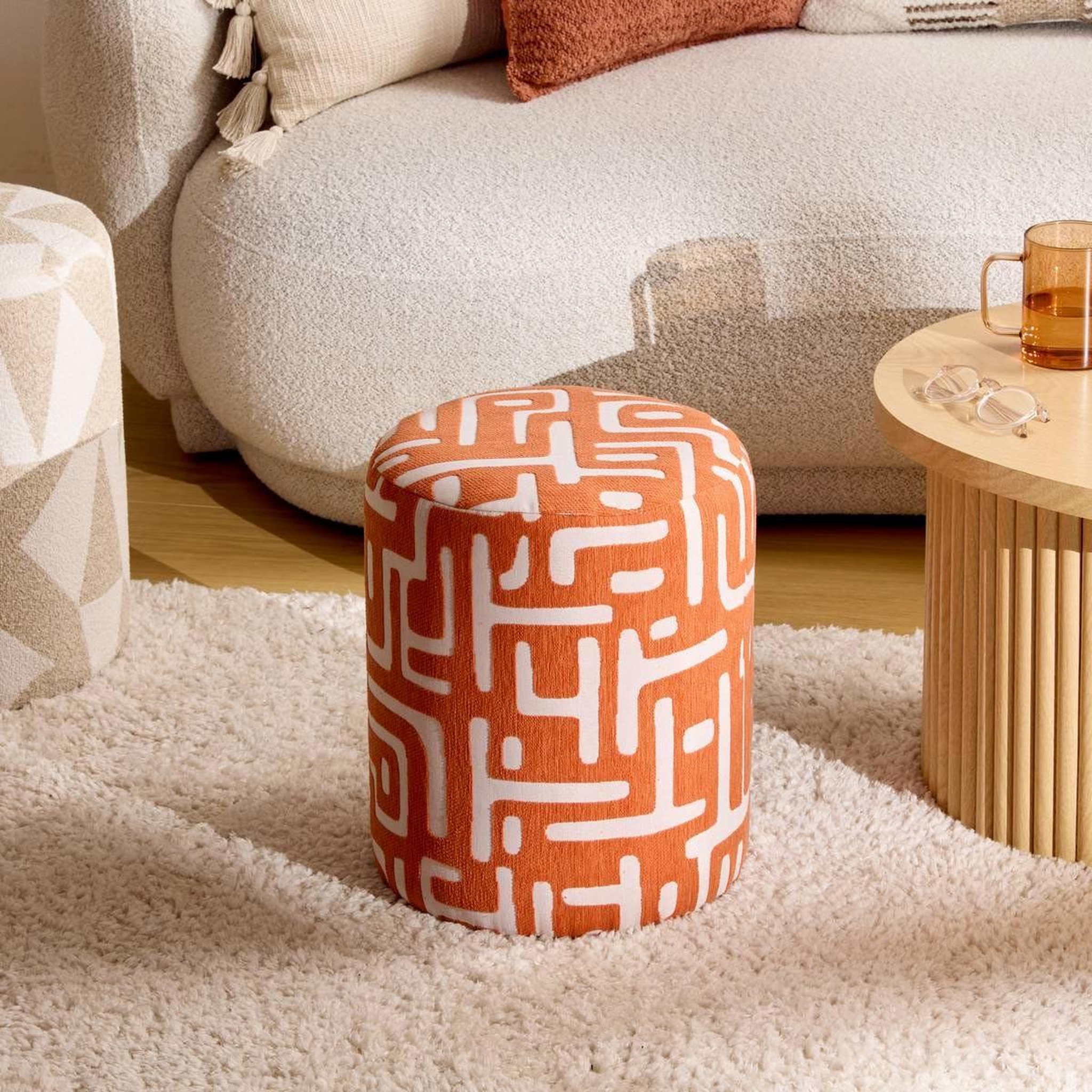 Voir la diapositive 2 : ATMOSPHERA Pouf rond à motifs  delor  30cm orange