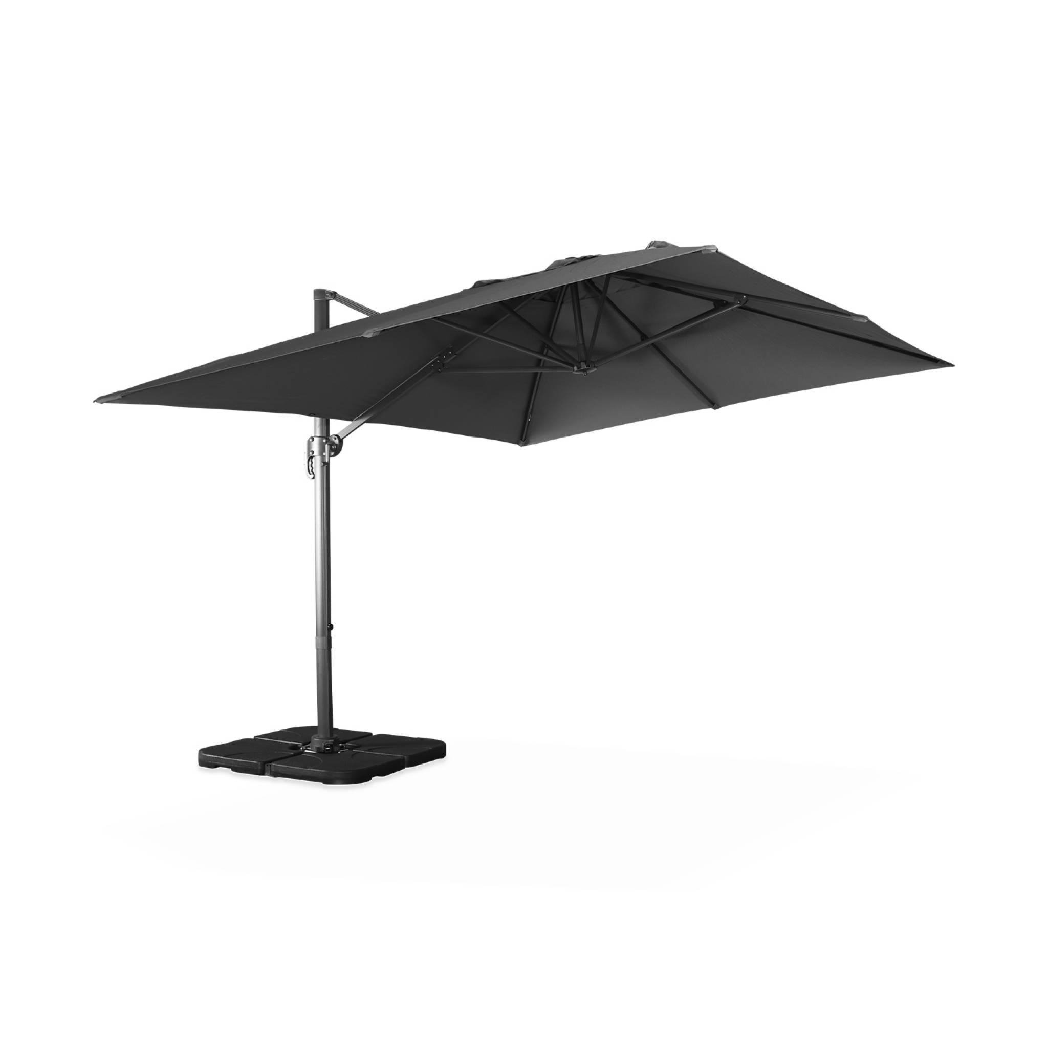 Voir la diapositive 5 : SWEEEK Parasol déporté rectangulaire 3x4 m - Wimereux - Parasol excentré inclinable dans 6 positions, rotatif à 360° + dalles à lester 50x50cm