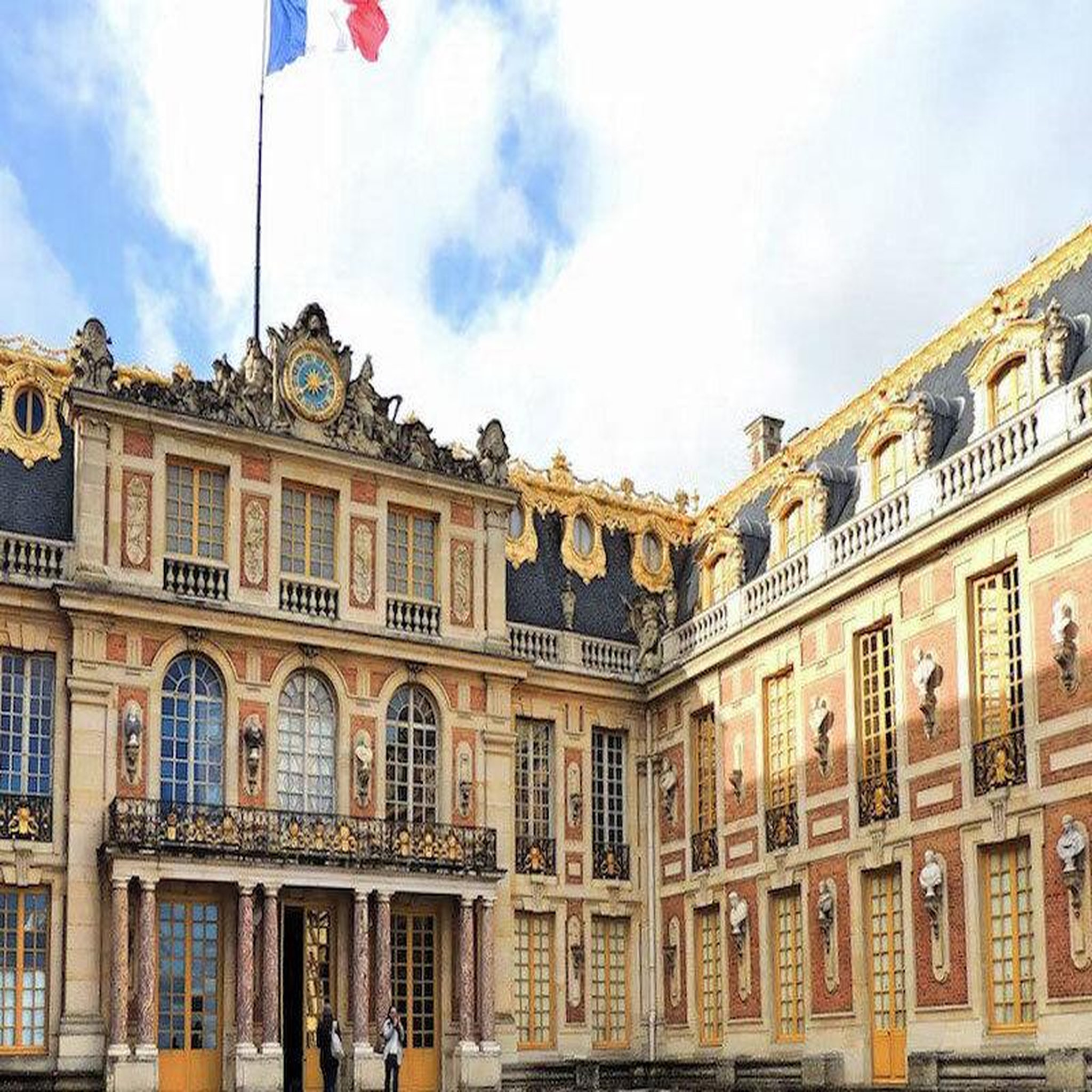 Voir la diapositive 2 : Smartbox Visite guidée du château de versailles et ses jardins et transport depuis paris pour 1 adulte - coffret cadeau sport & aventure