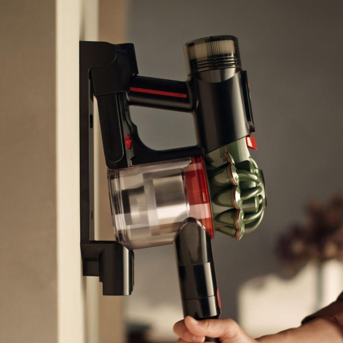 Dyson Aspirateur balai V8 Cyclone