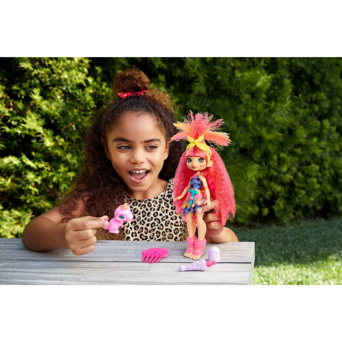 MATTEL Cave Club - Poupée Emberly et accessoires