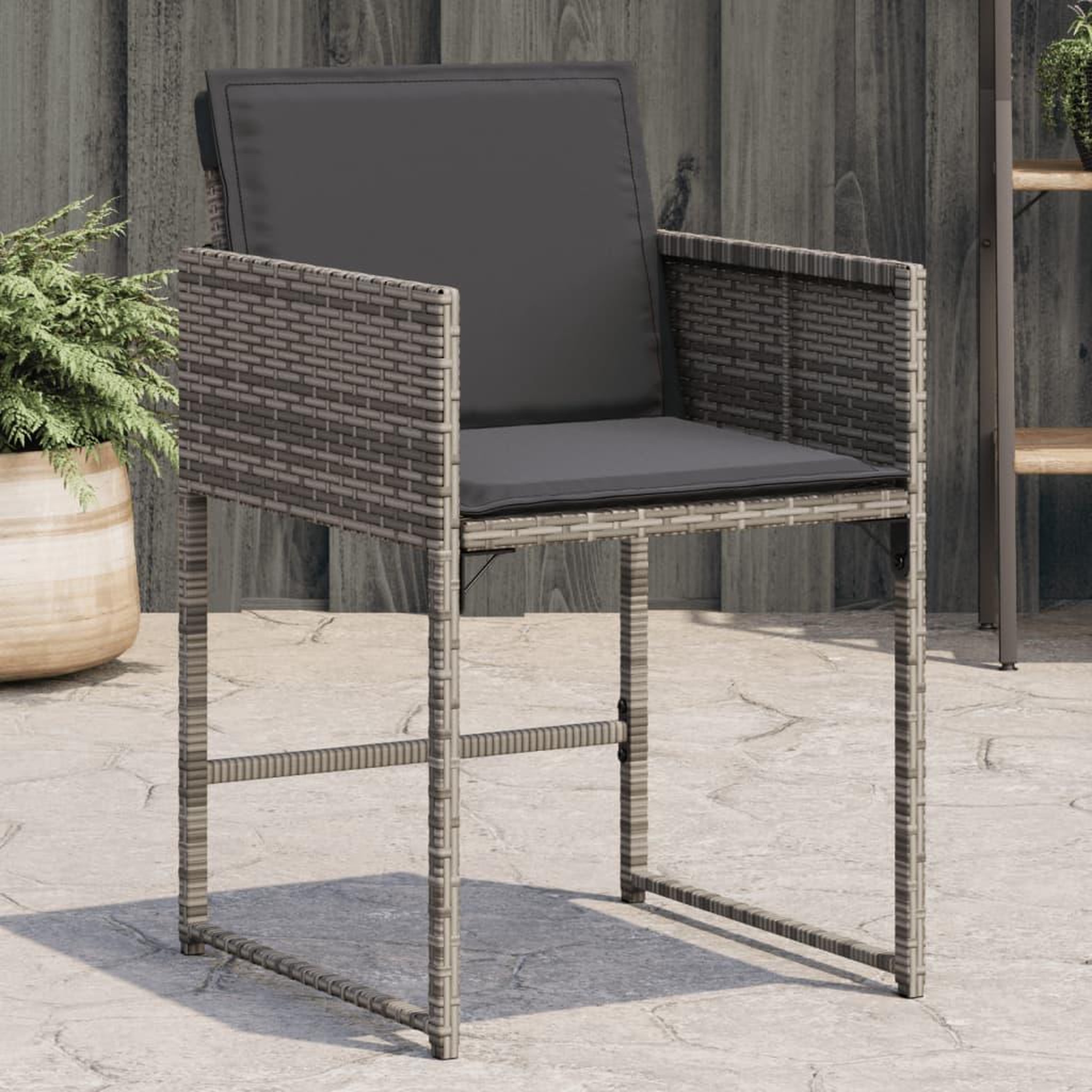 VIDAXL Chaises de jardin avec coussins lot de 4 gris resine tressee