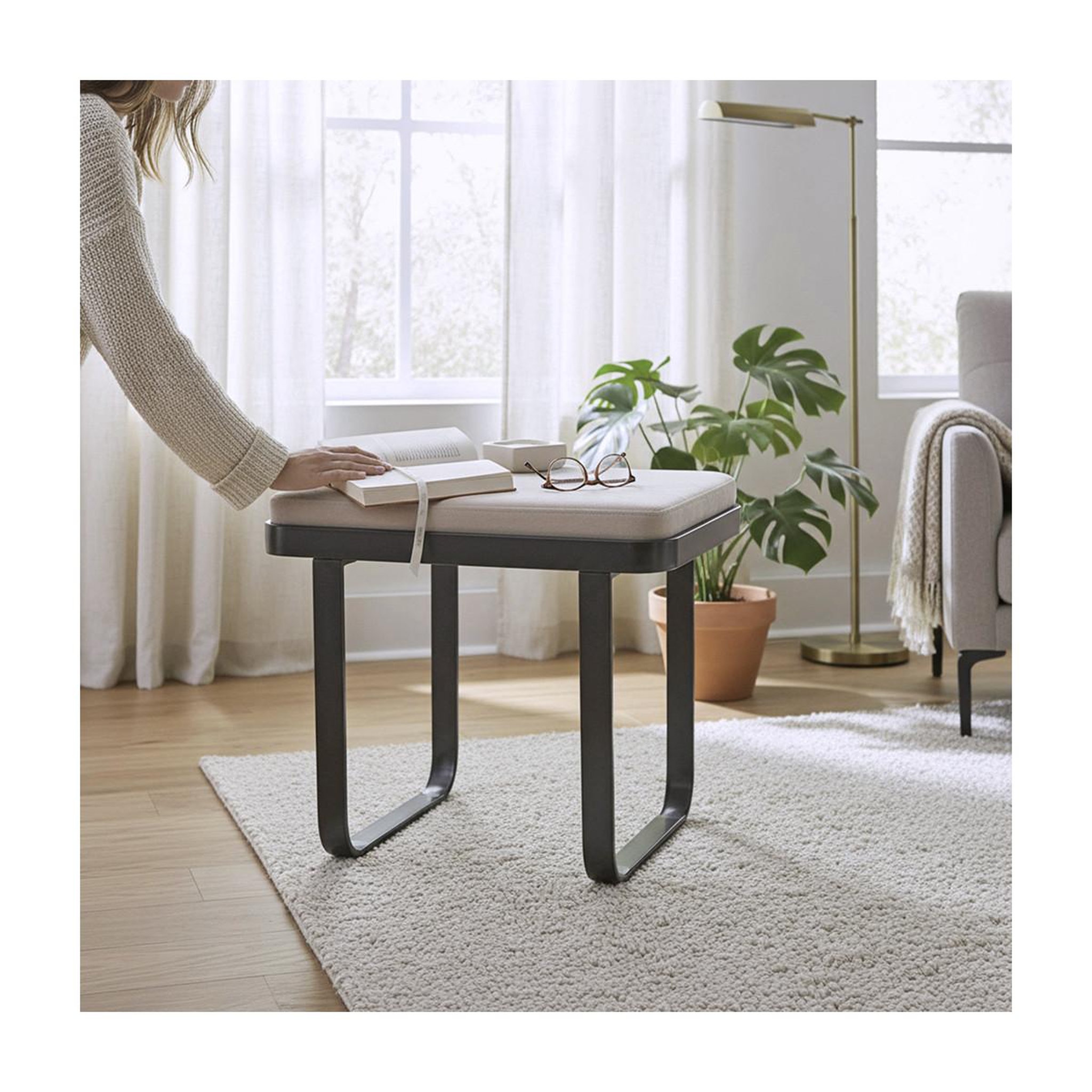 Voir la diapositive 4 : Paris Prix Banc design 1 place  dario  56cm beige gris