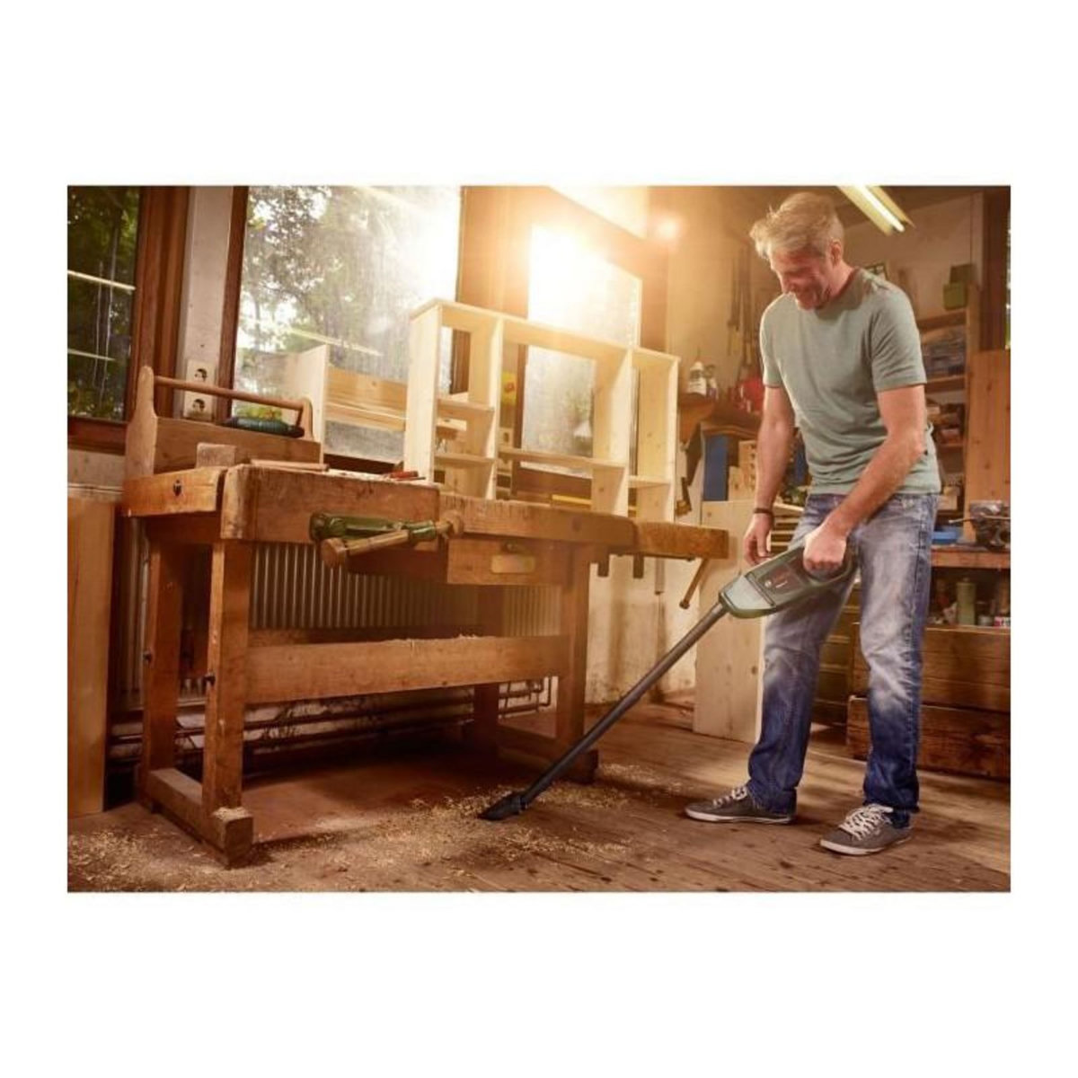 BOSCH Aspirateur a main sans-fil Bosch - EasyVac 12 Livre avec 1 Batterie, Chargeur et Accessoires