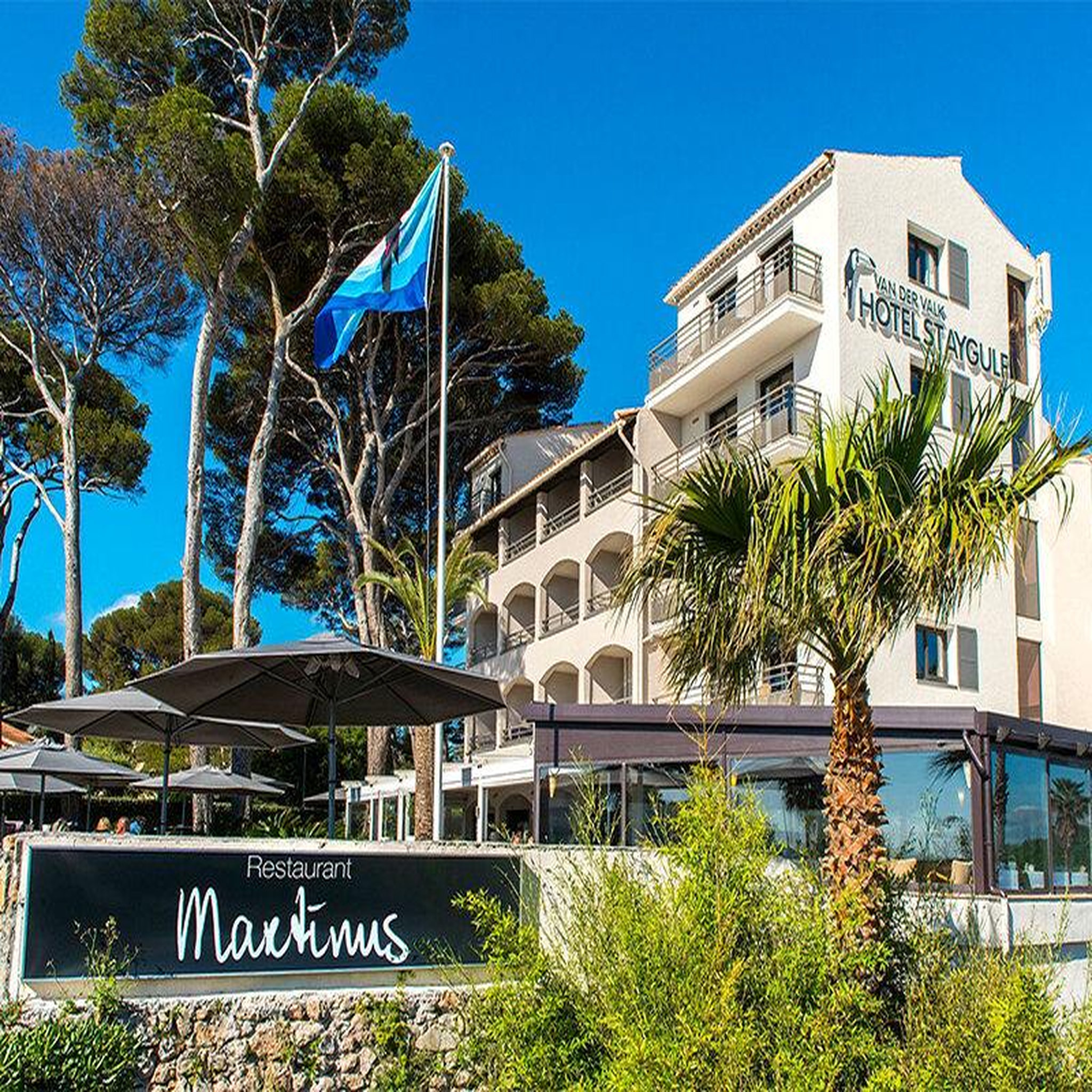 Voir la diapositive 2 : Smartbox Escale sur la côte d'azur : 3 jours en hôtel avec dîner près de fréjus - coffret cadeau séjour