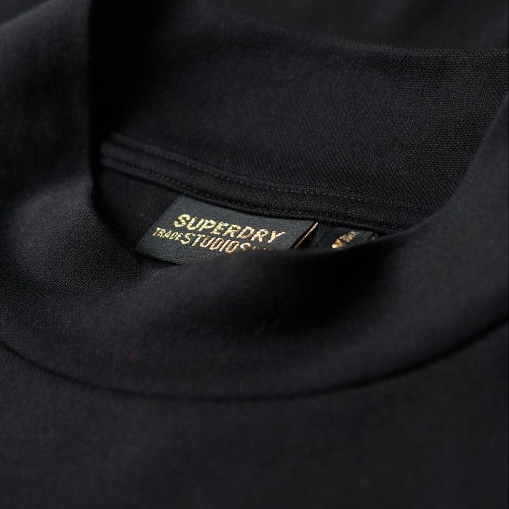 Voir la diapositive 2 : SUPERDRY Robe Noire Femme Superdry Mock