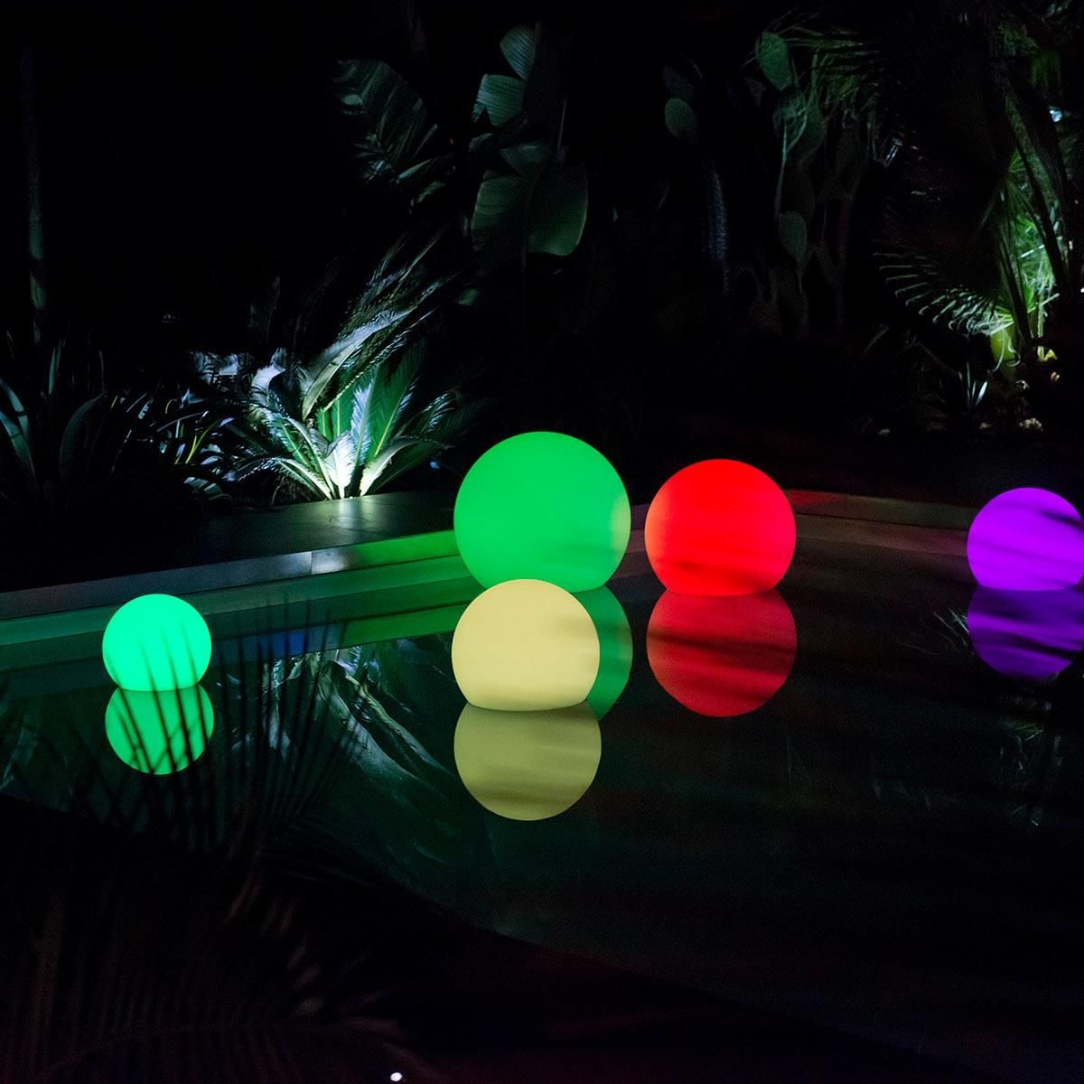Lumisky Boule lumineuse sans fil flottante LED BOBBY Multicolore Polyéthylène D50CM